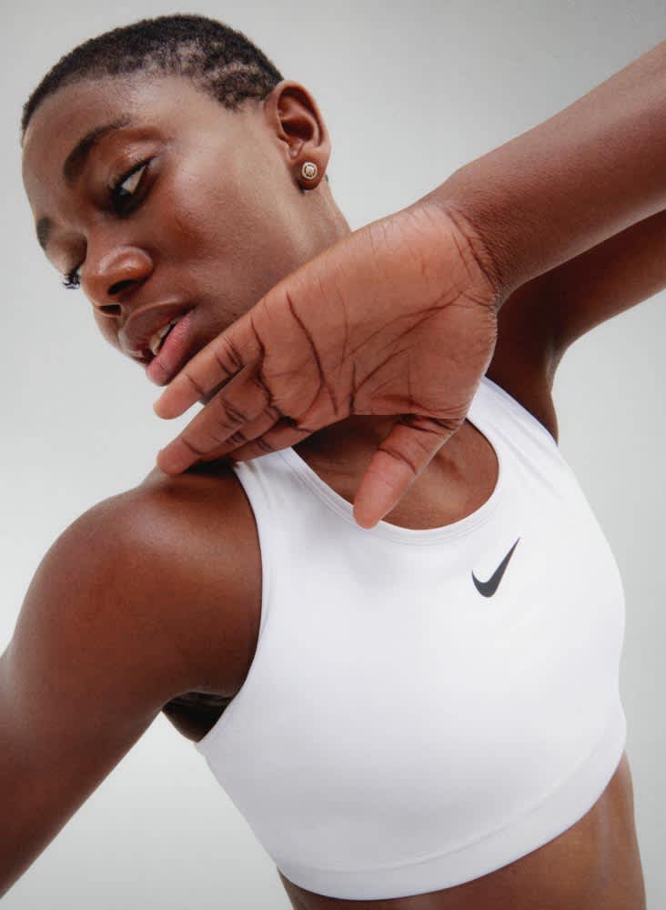 Nike Swoosh Medium Support Padded Sports Bra Plus Size 'White