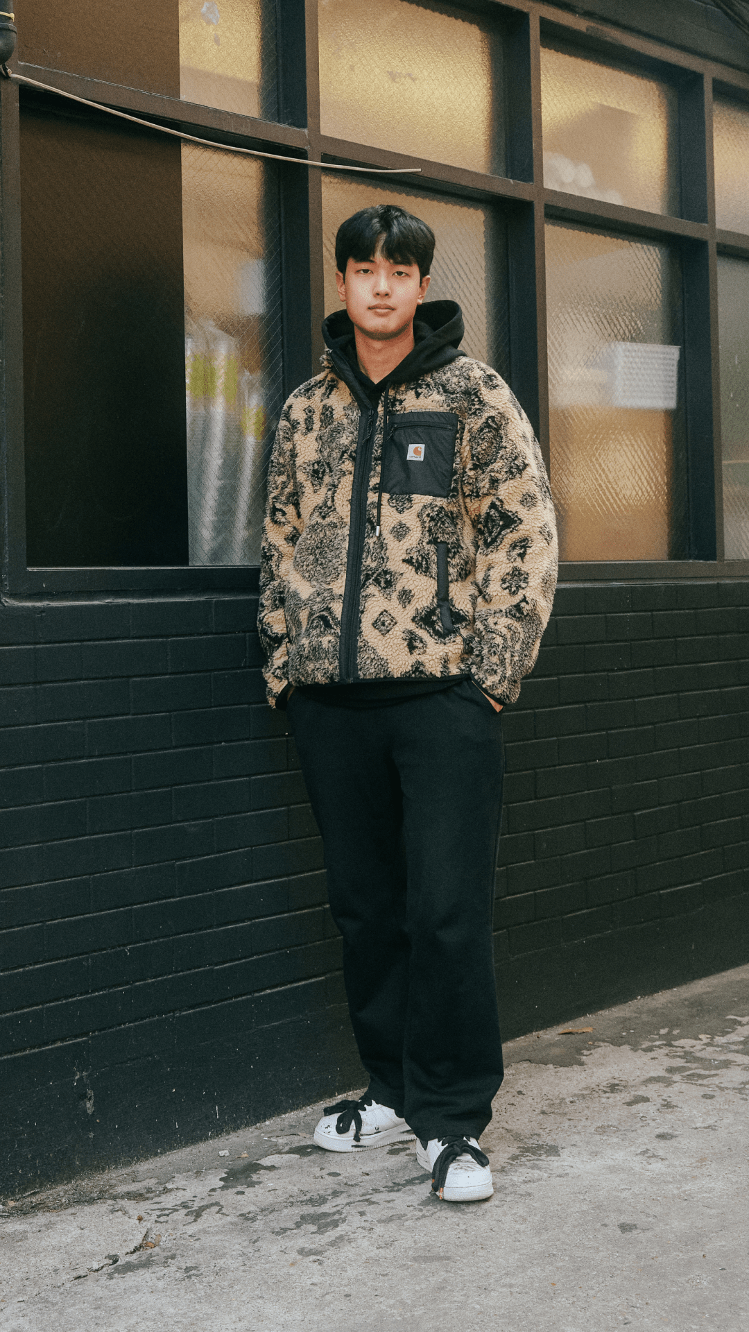 【NIKE公式】Street SNKRS：弘大