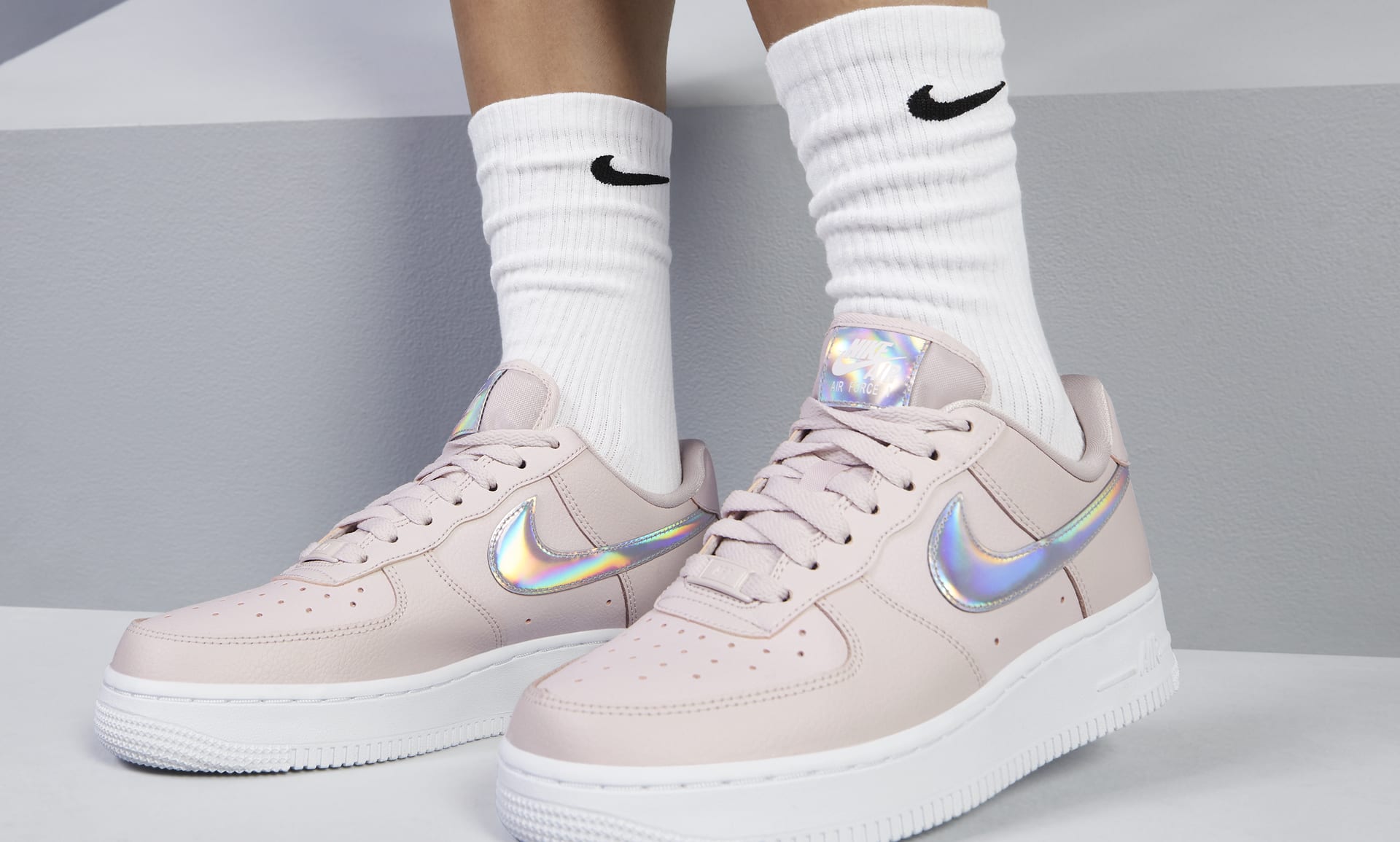nike air force 1 support