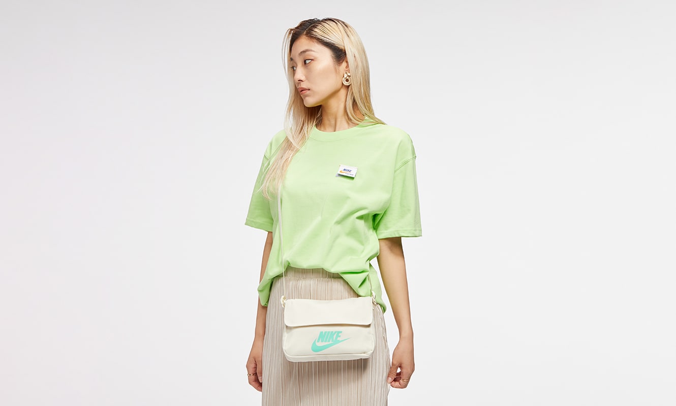 Nike公式 ナイキ スポーツウェア ウィメンズ フューチュラ 365 クロスボディ バッグ オンラインストア 通販サイト