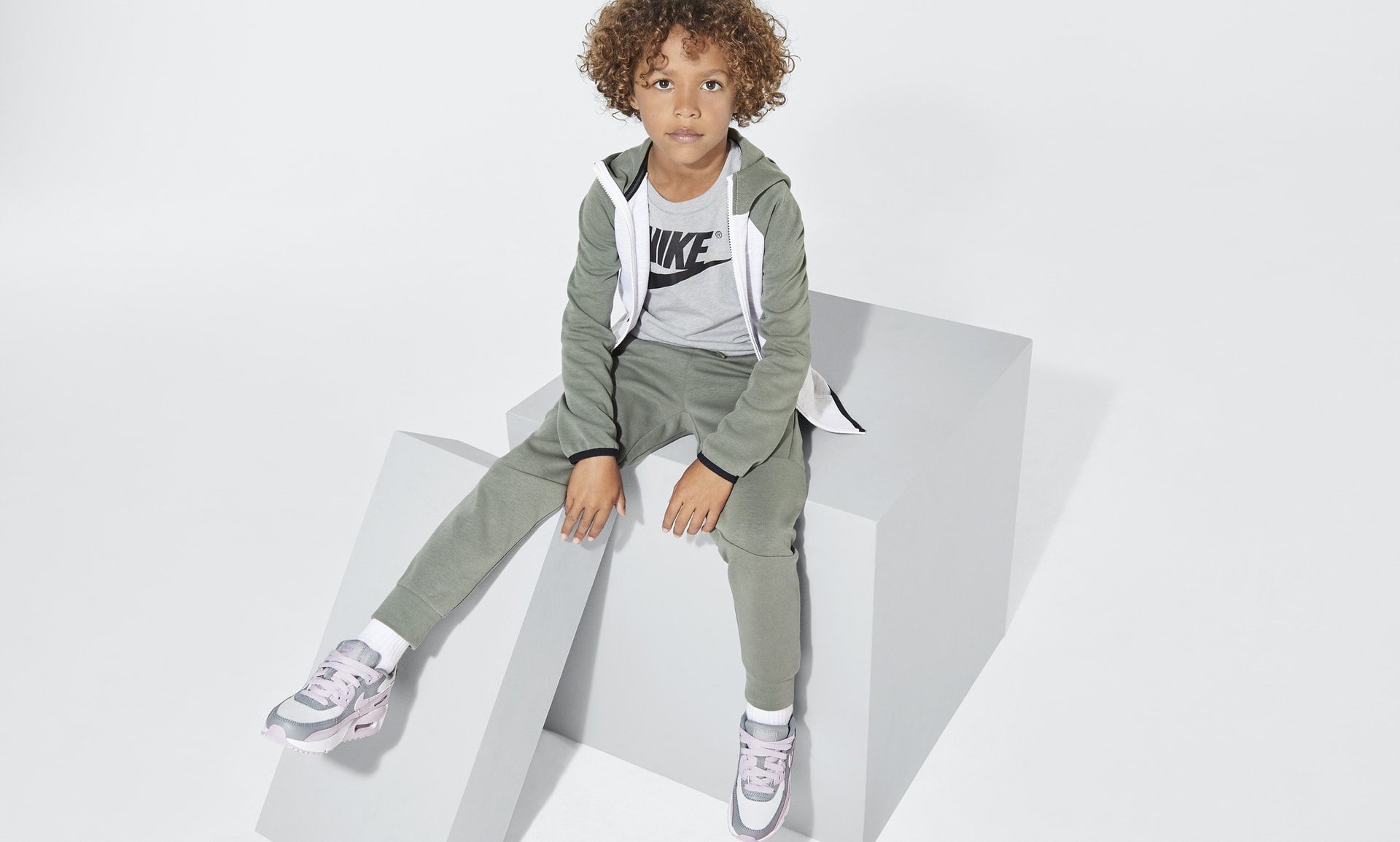 Nike Air Max 90 Little Kids’ Shoes. Nike.com