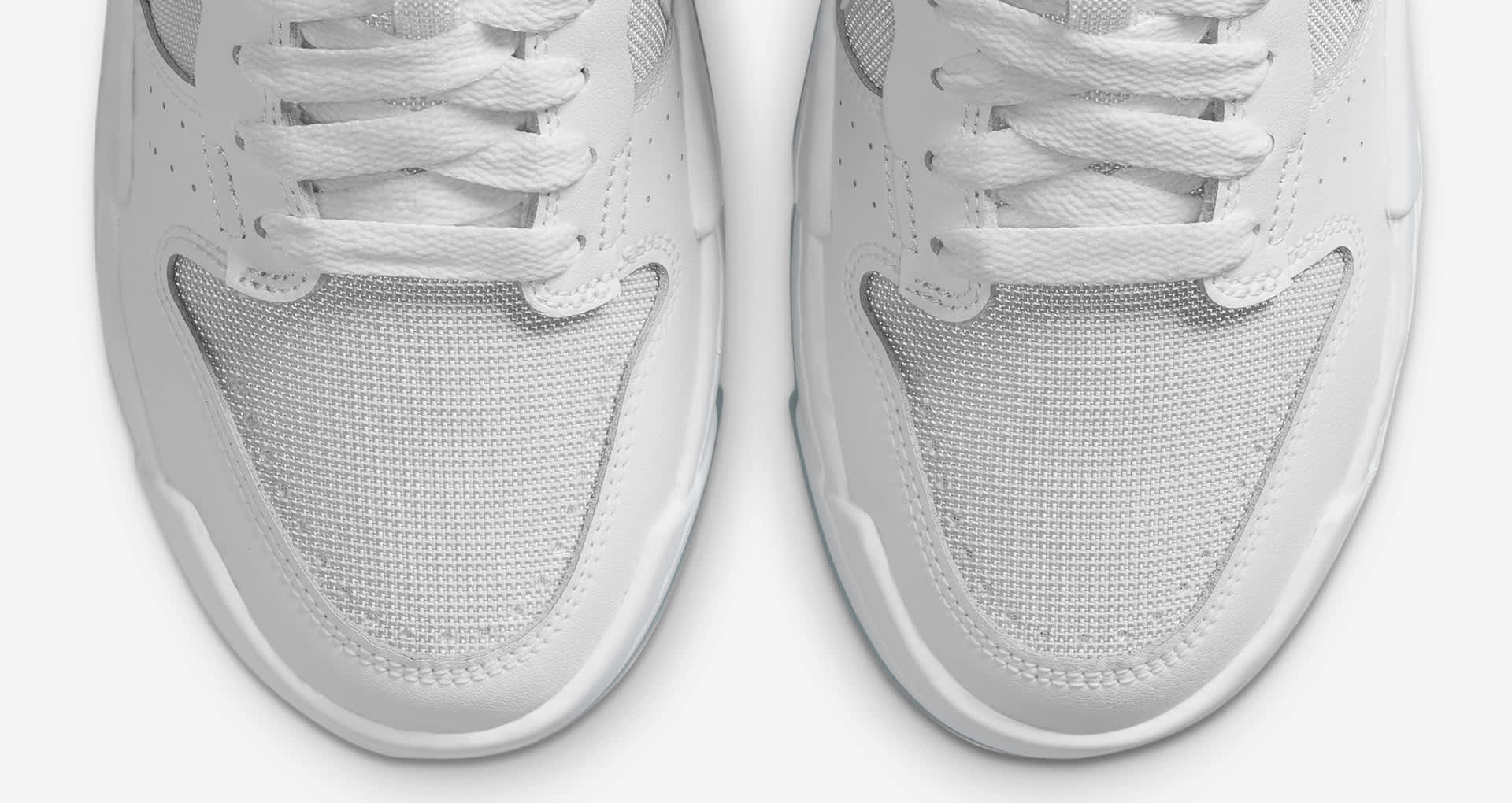 dunk low disrupt photon dust