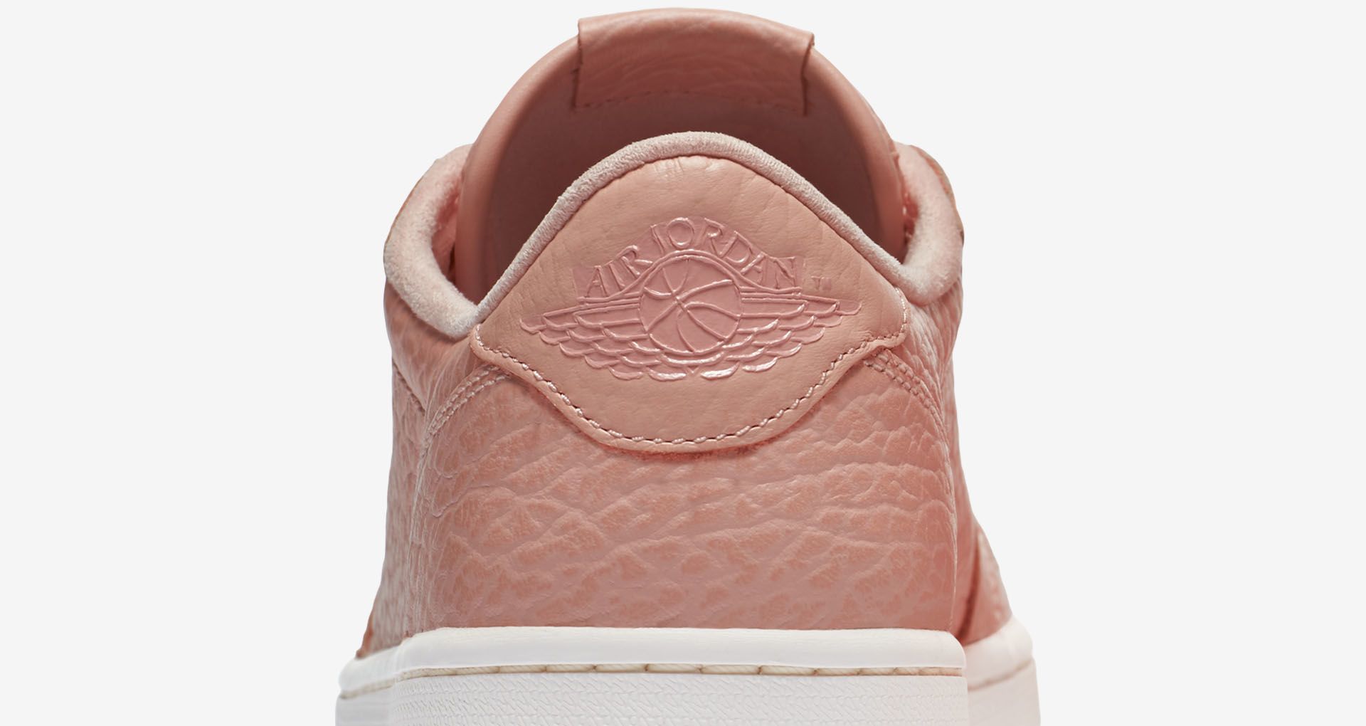 aj1 arctic orange