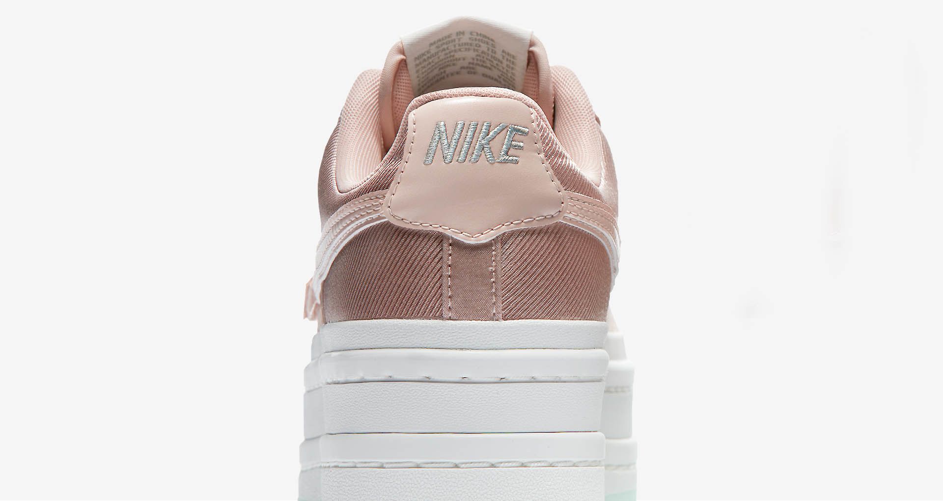 Nike Women's Vandal 2K 'Particle Beige and Summit White' Release Date ...