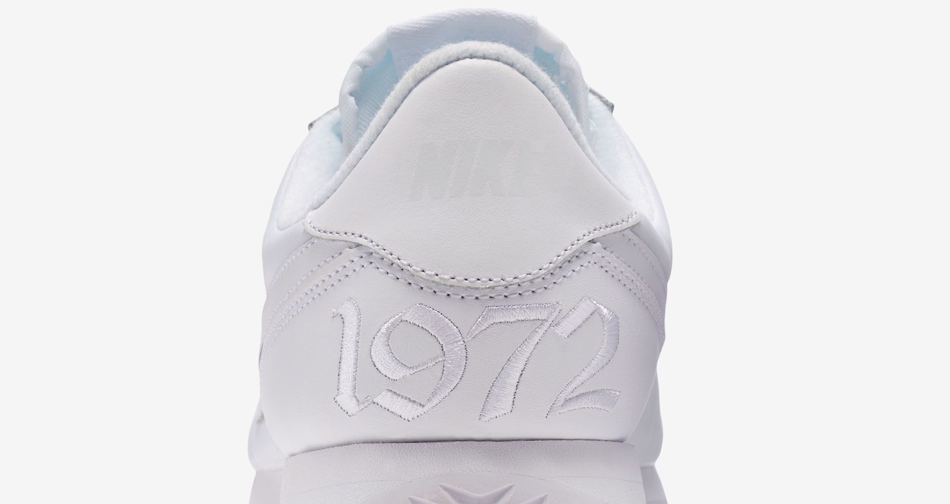 nike cortez all white