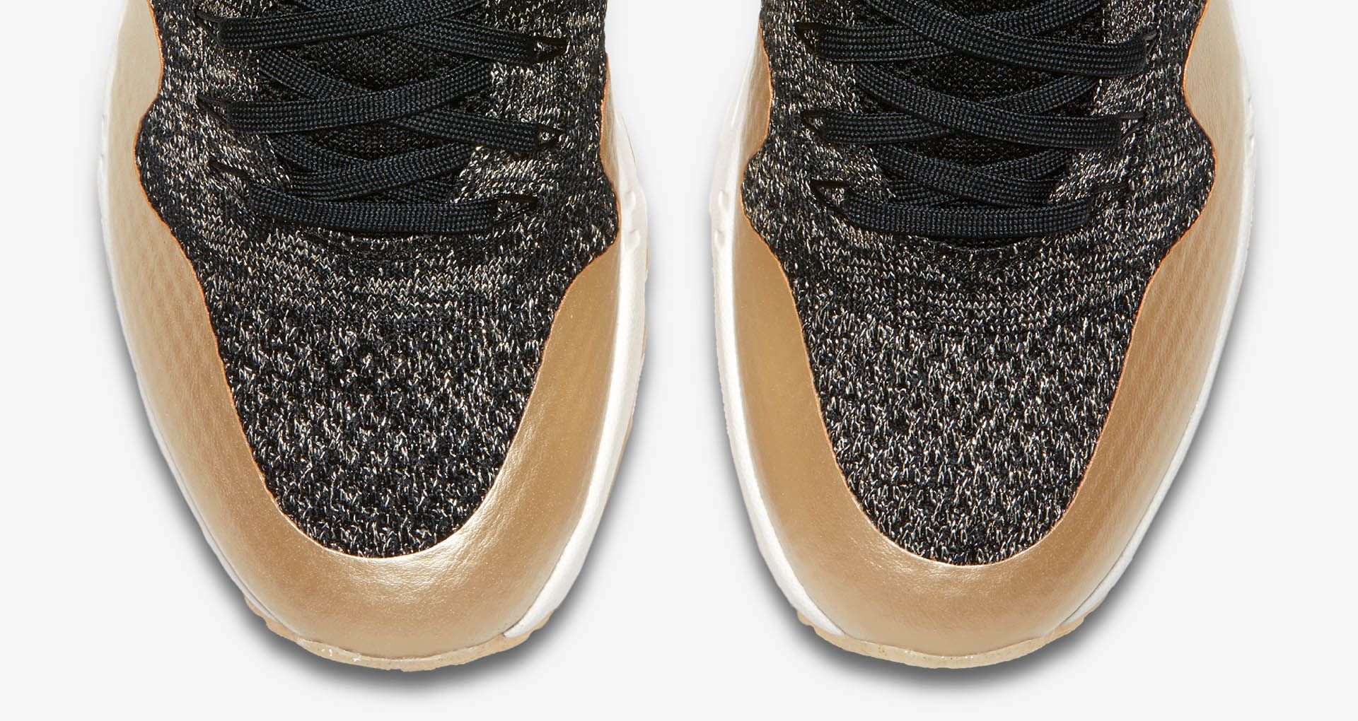 nike shoes for women black and gold