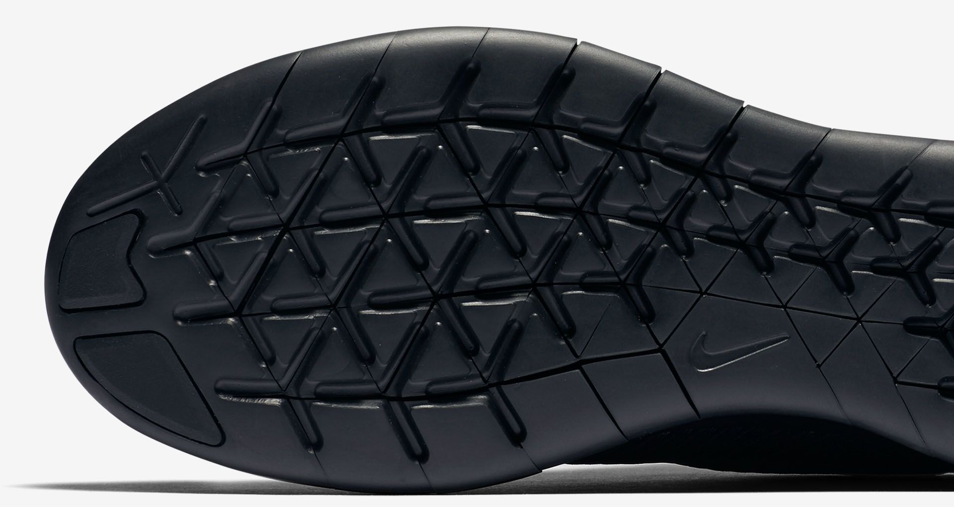 triple black nike womens