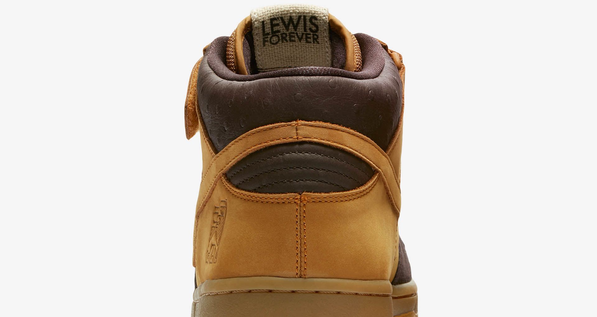 nike sb lewis marnell