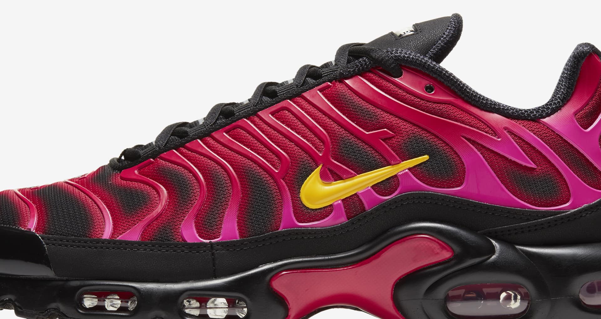 Air Max Plus x Supreme 'Fire Pink' Release Nike SNKRS GB