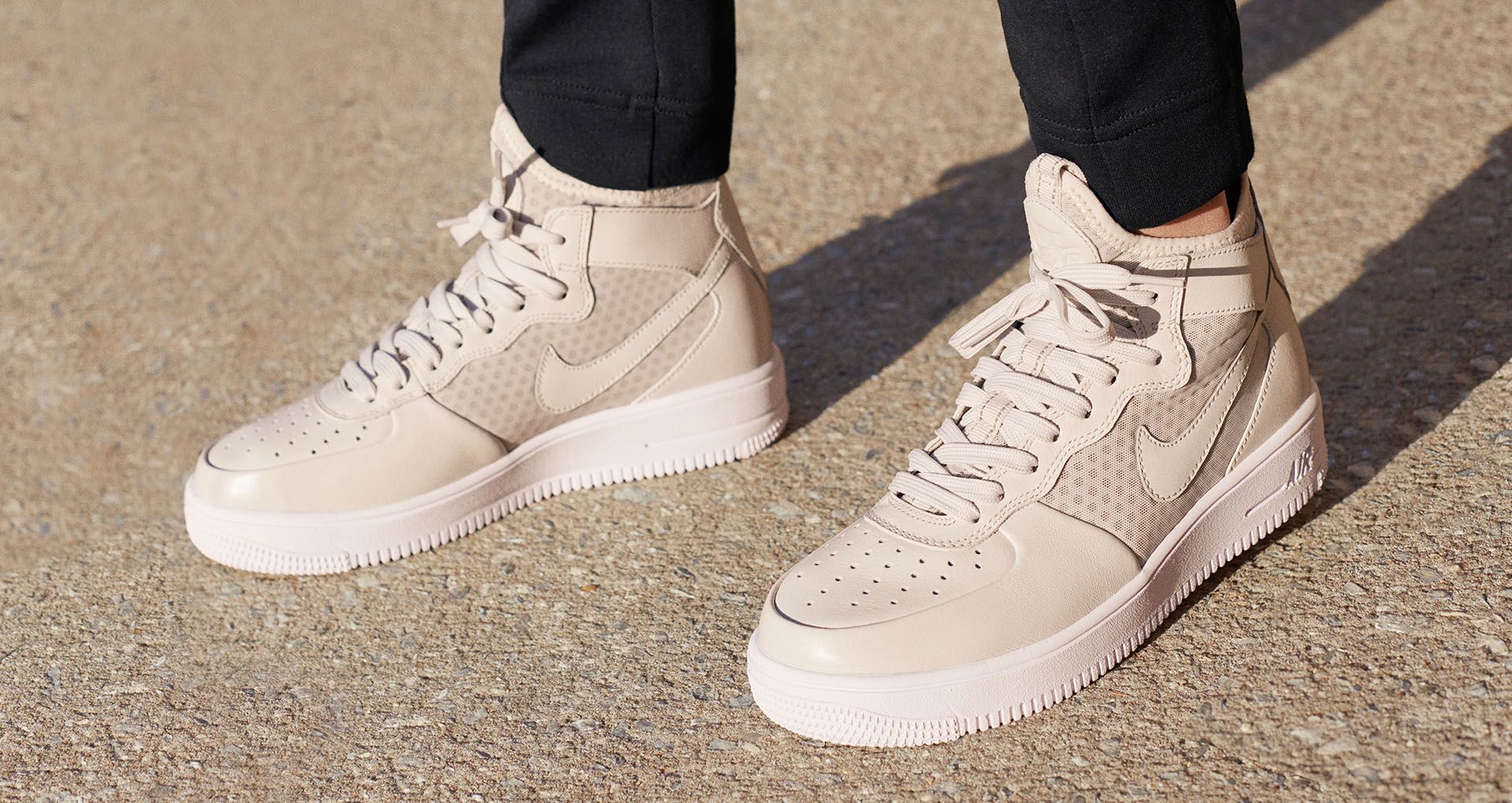 air force 1 light bone womens