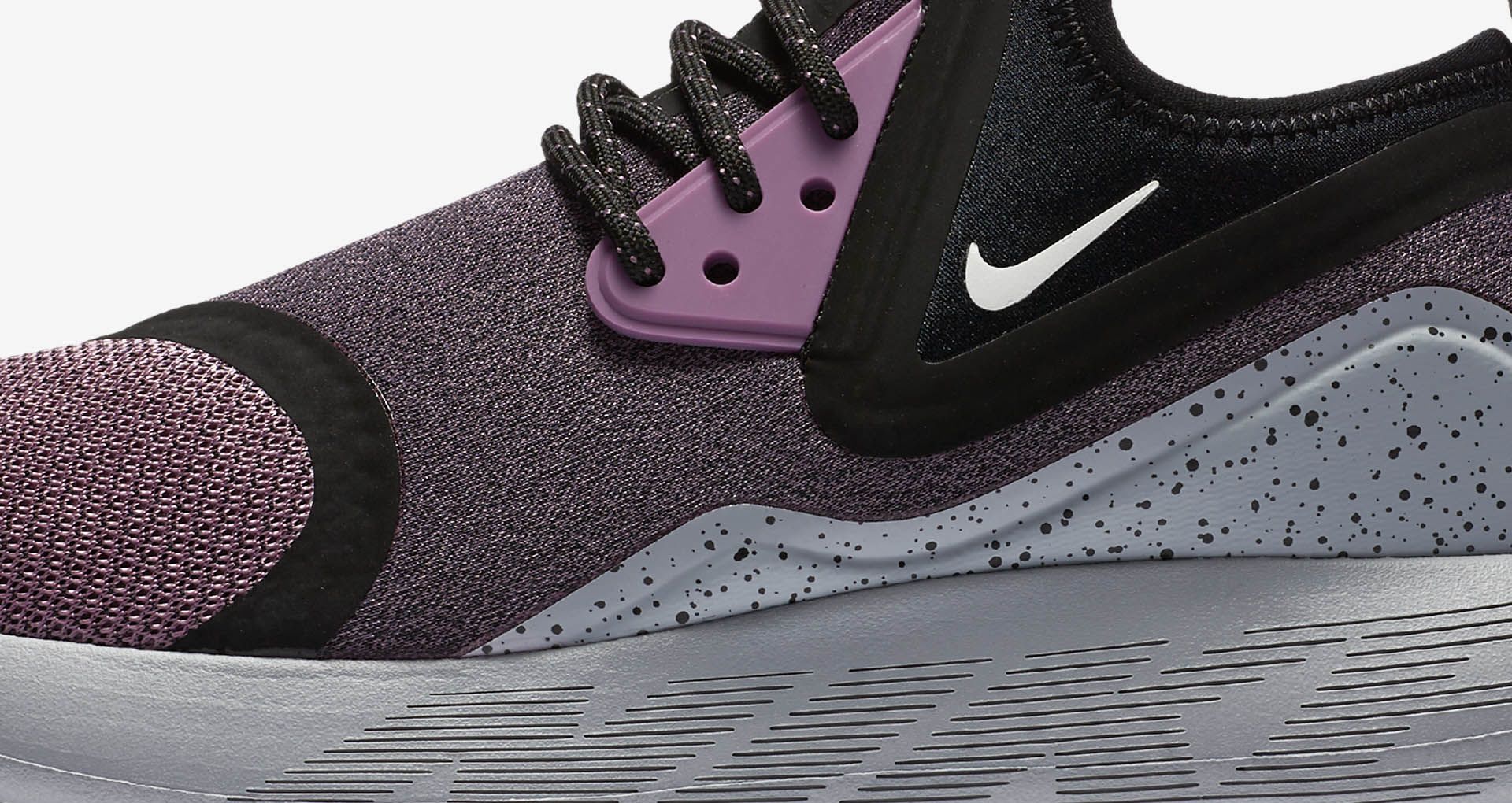 nike lunarcharge women's