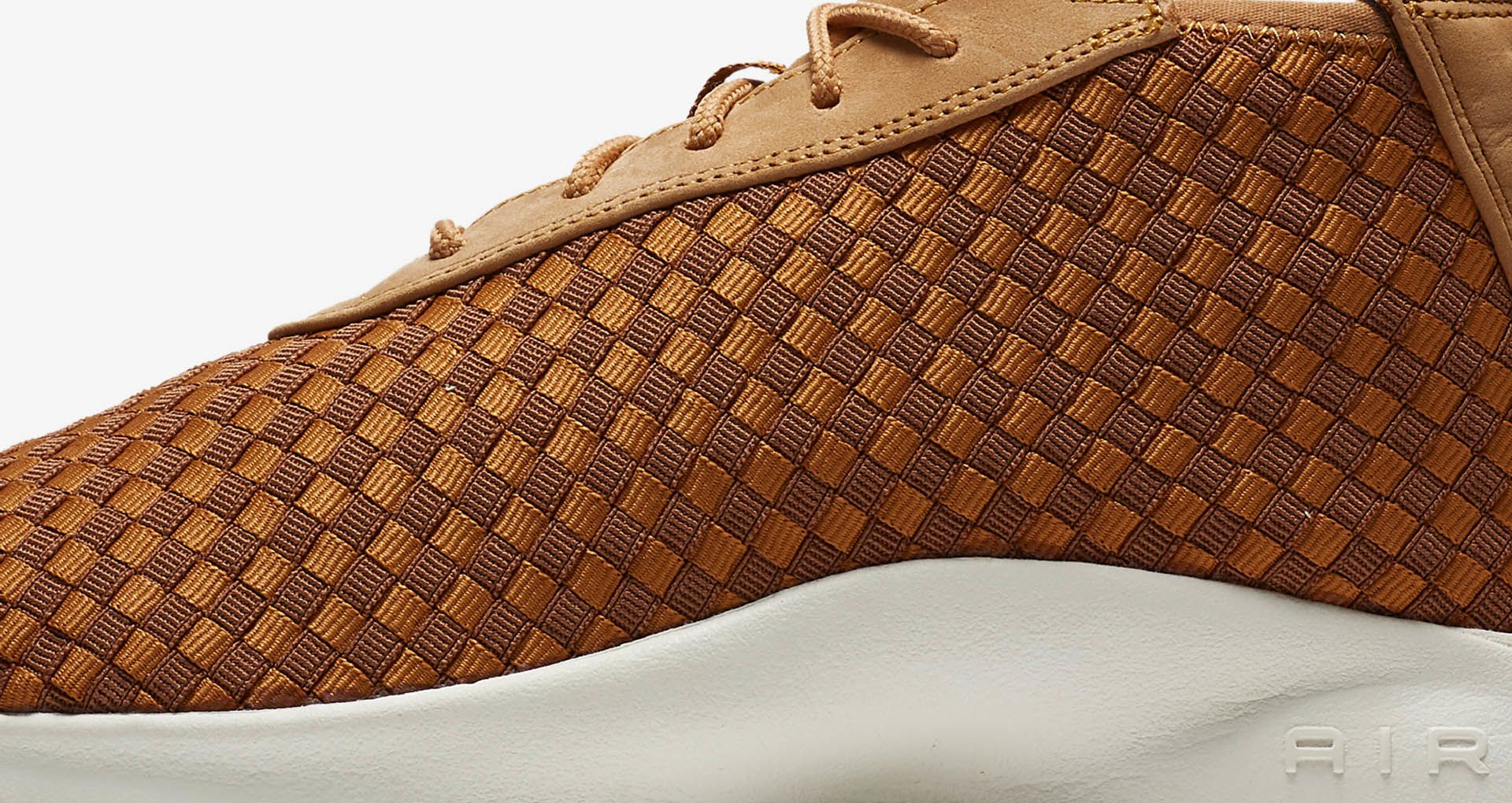 nike woven boot