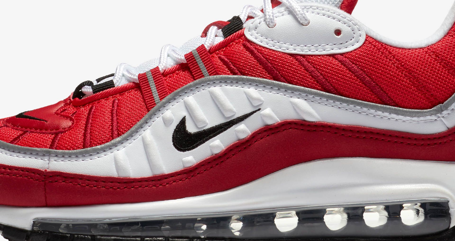 white and red air max 98