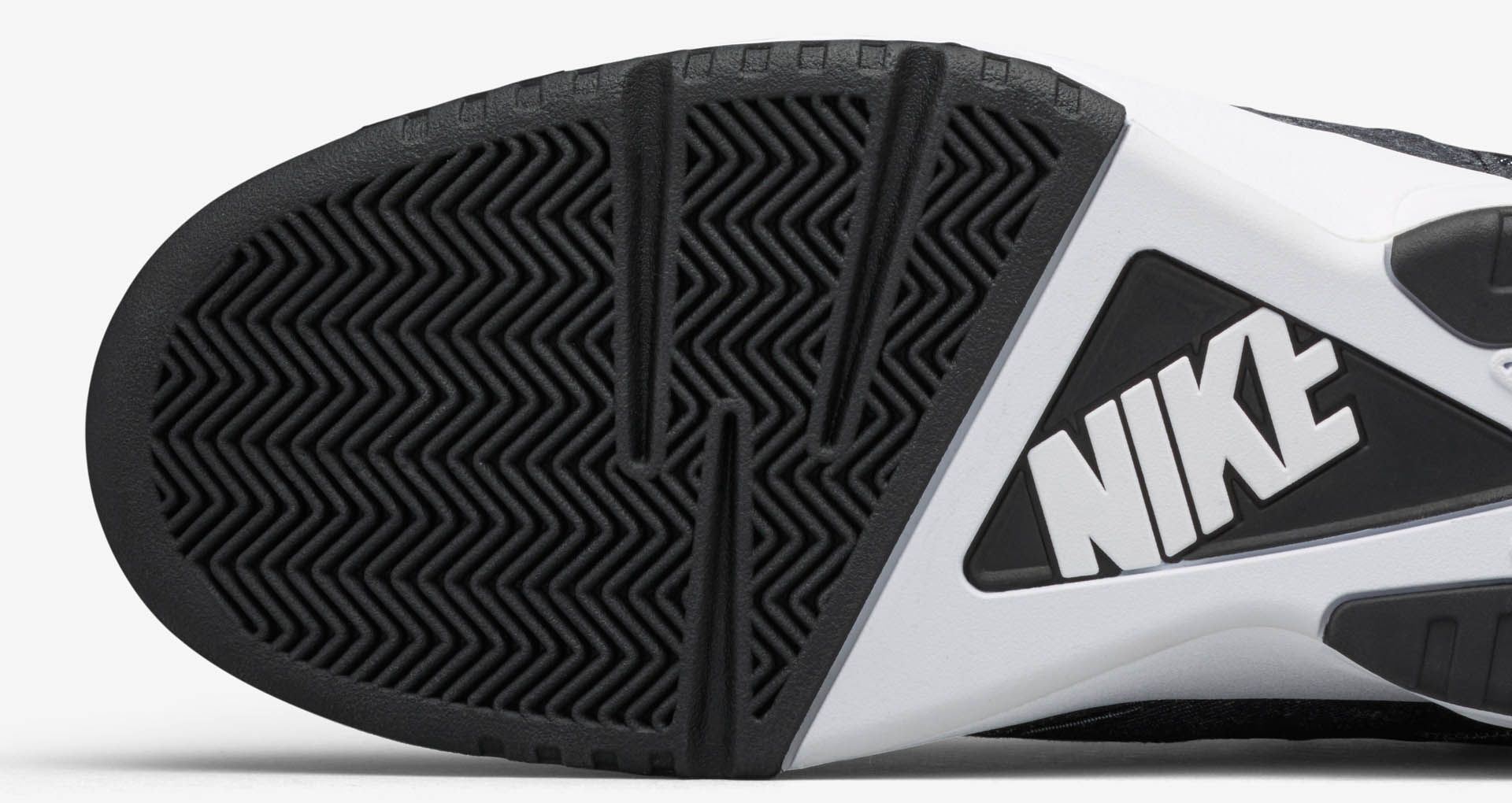 nike air tech challenge denim