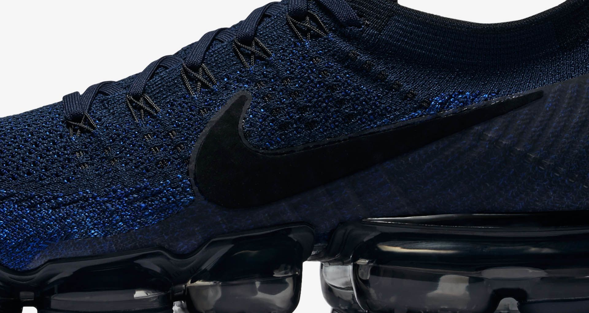 nike air vapormax plus navy