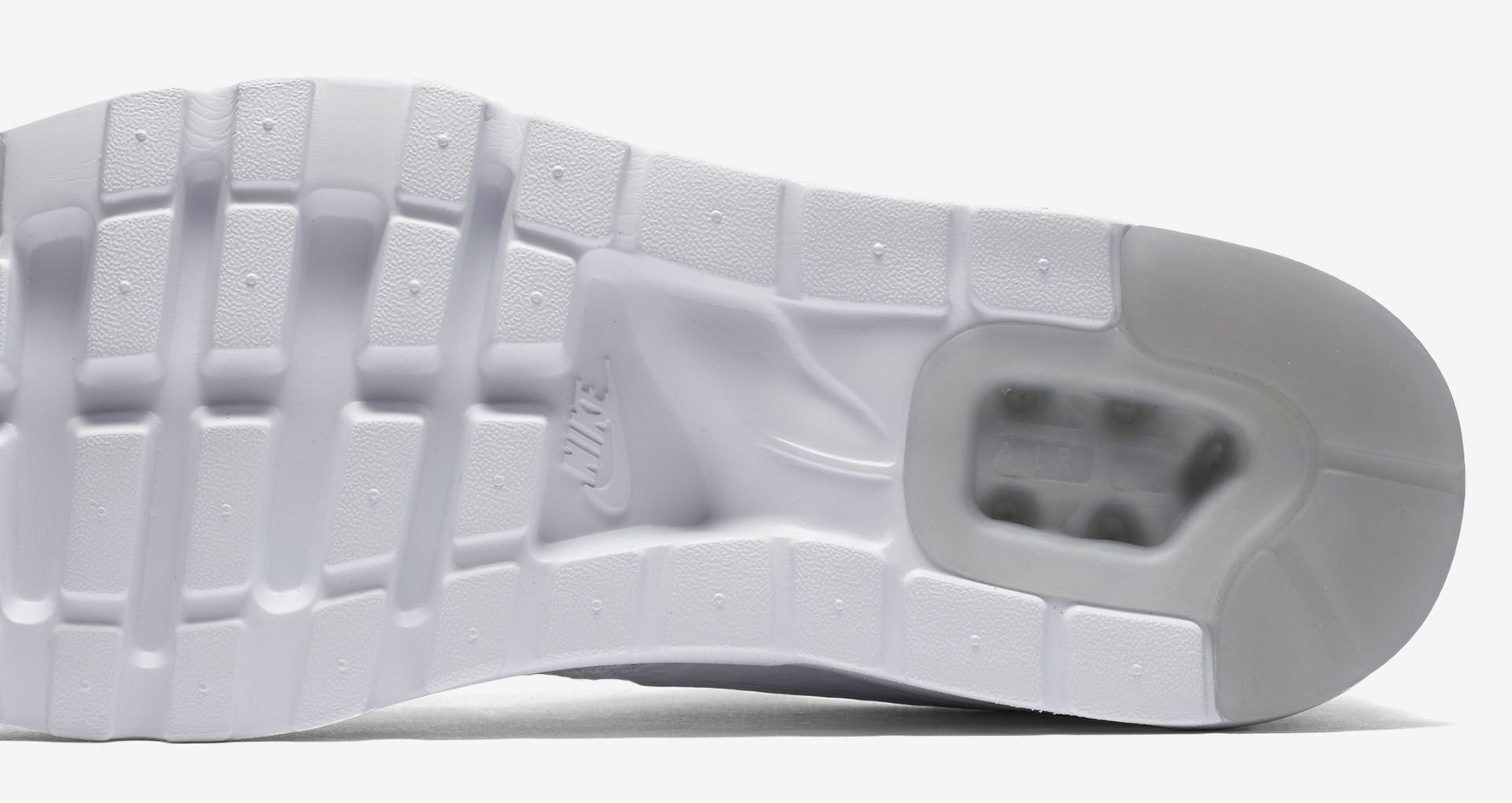 air max zero triple white