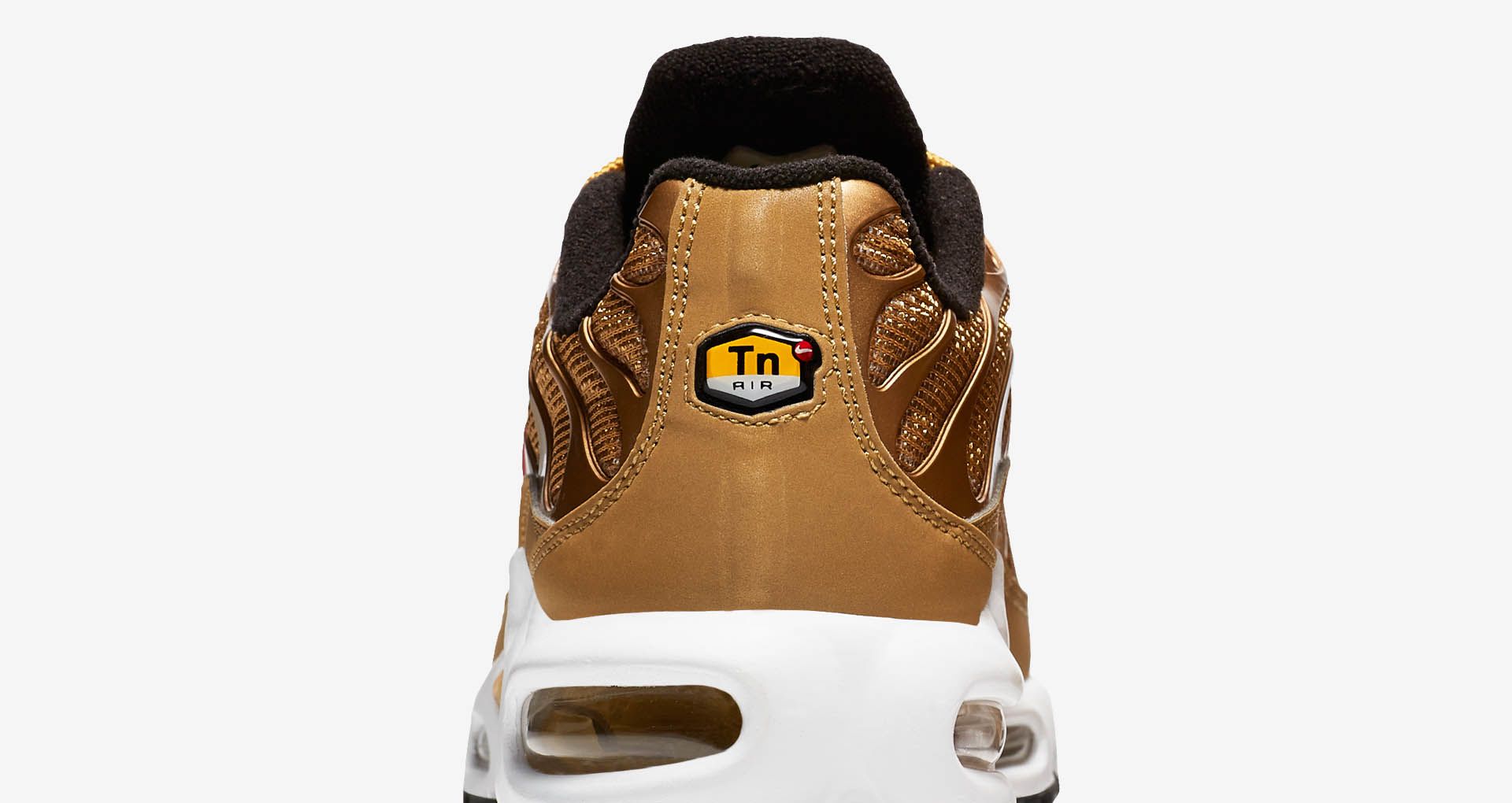 nike air max 2016 womens gold