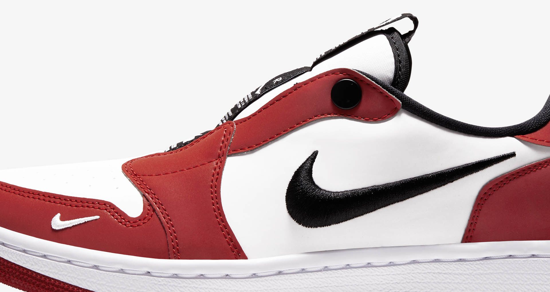 nike air jordan 1 low slip chicago