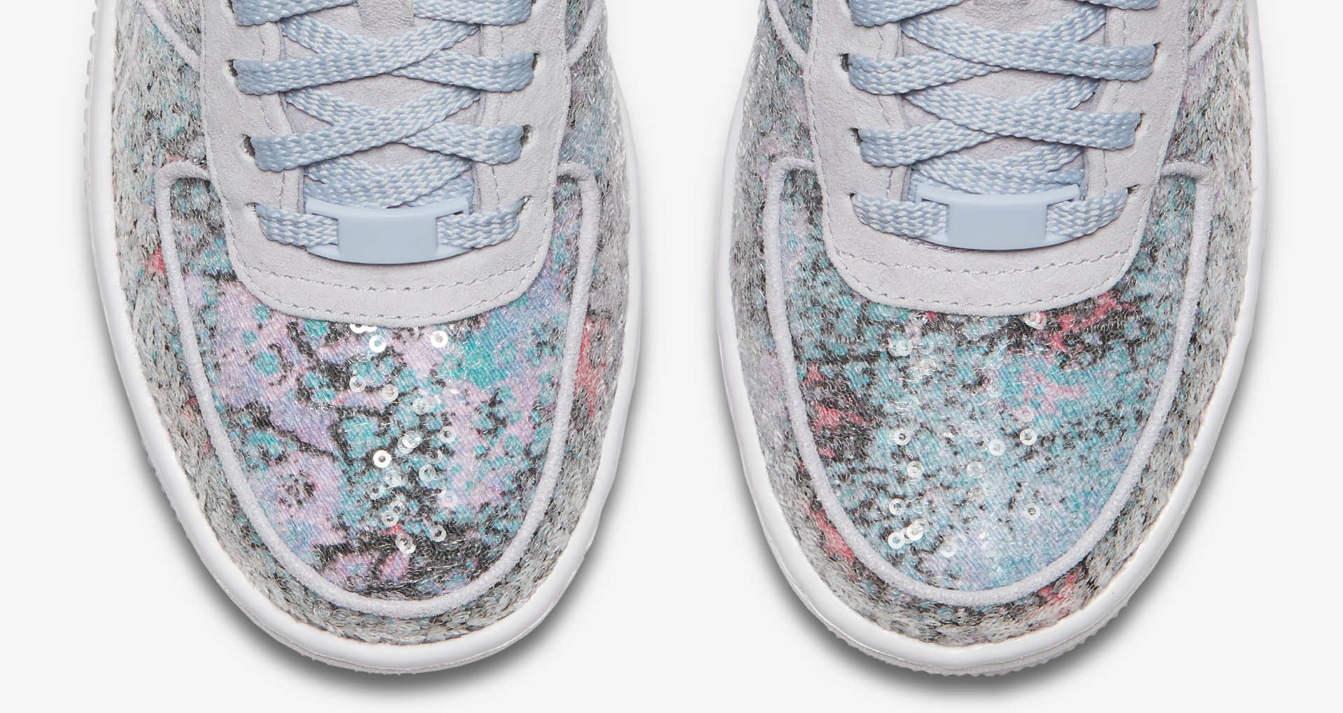 nike air force 1 upstep force is female