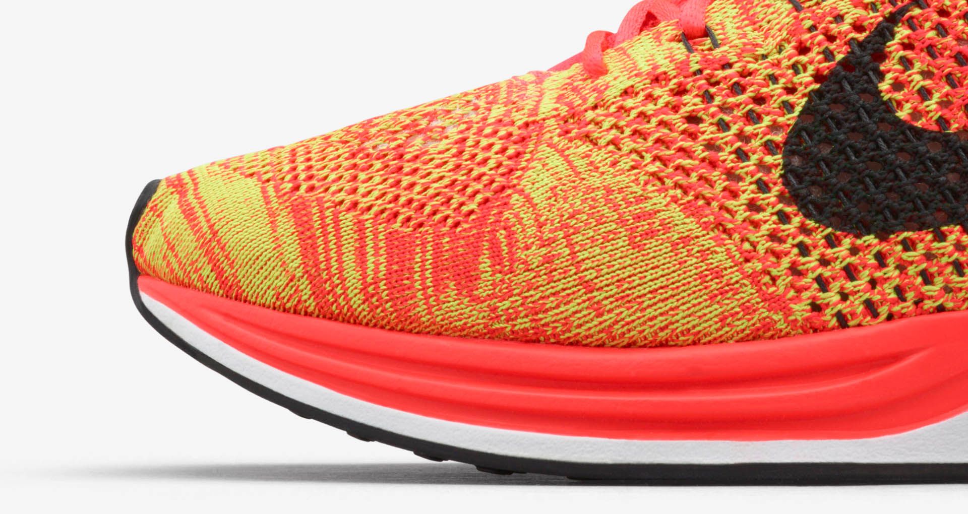 flyknit racer orange