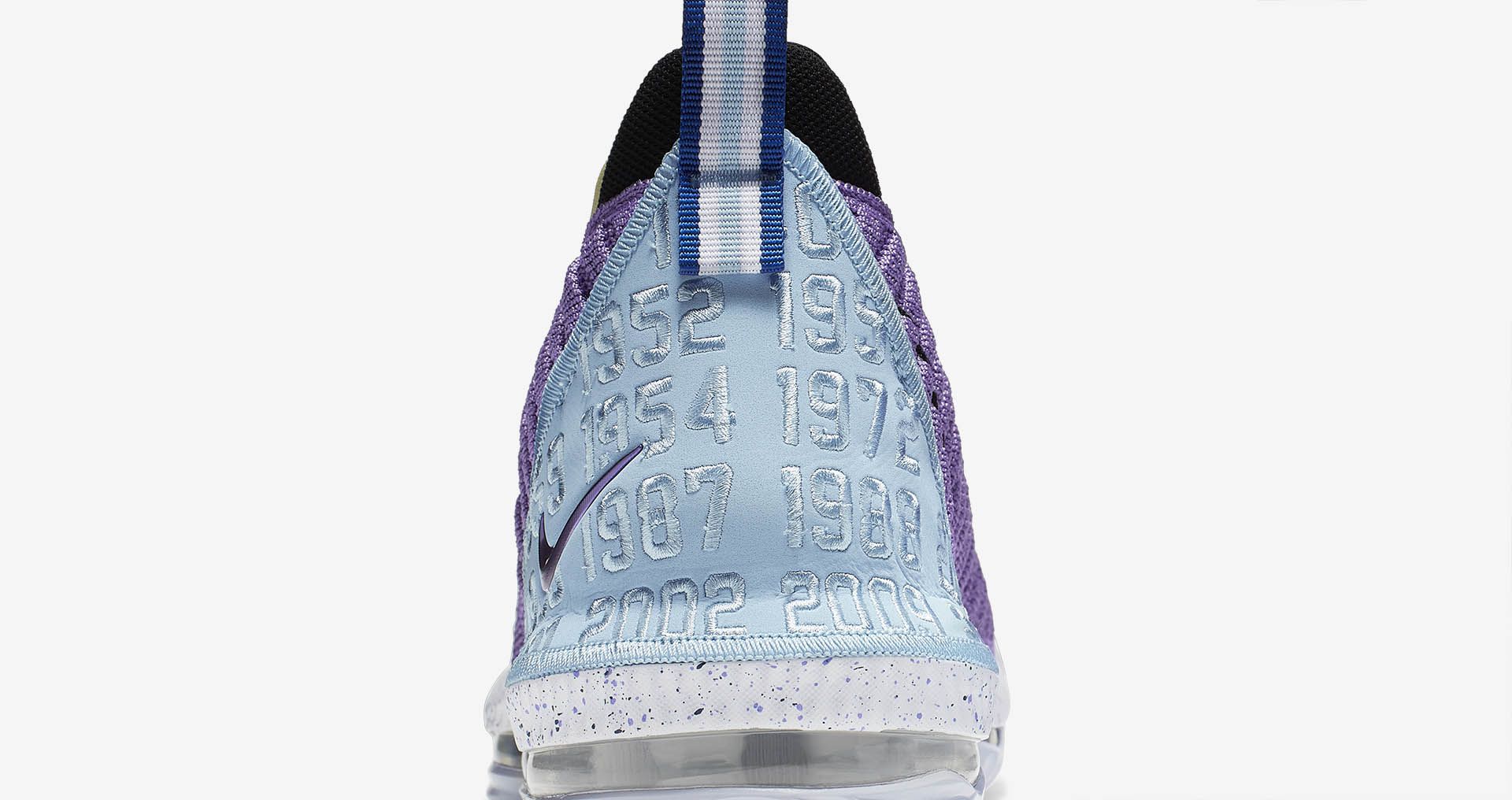 lebron 16 heritage
