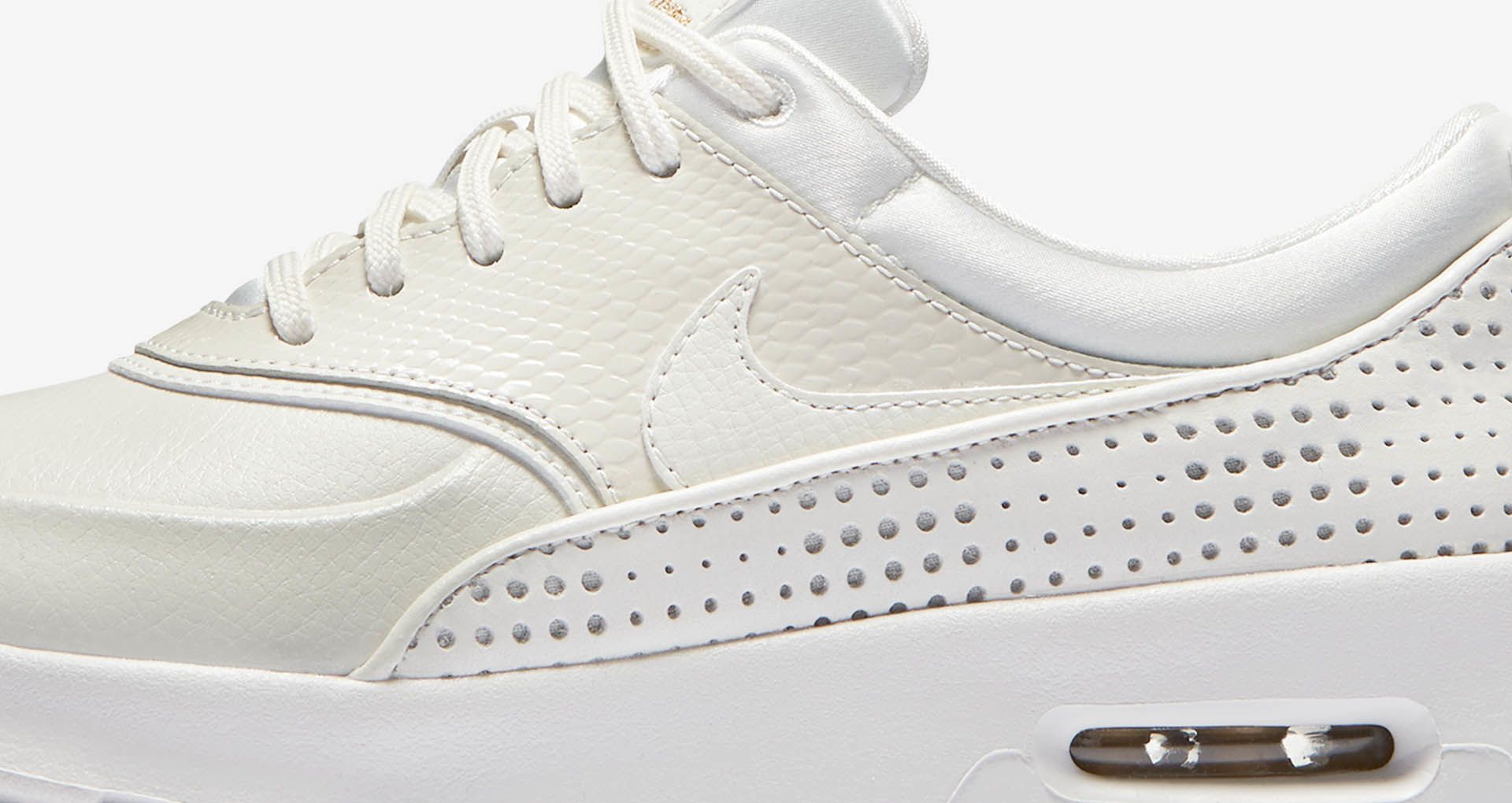 nike air max thea summit white