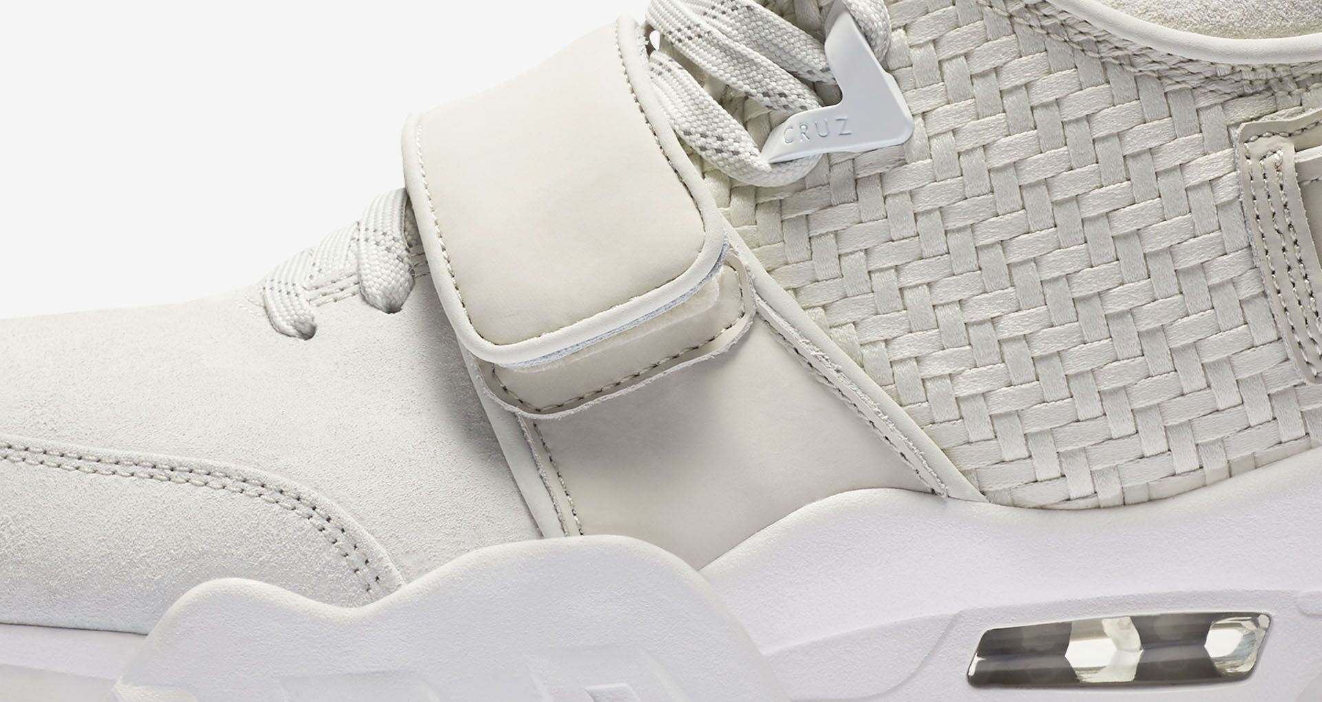 nike air trainer cruz light bone