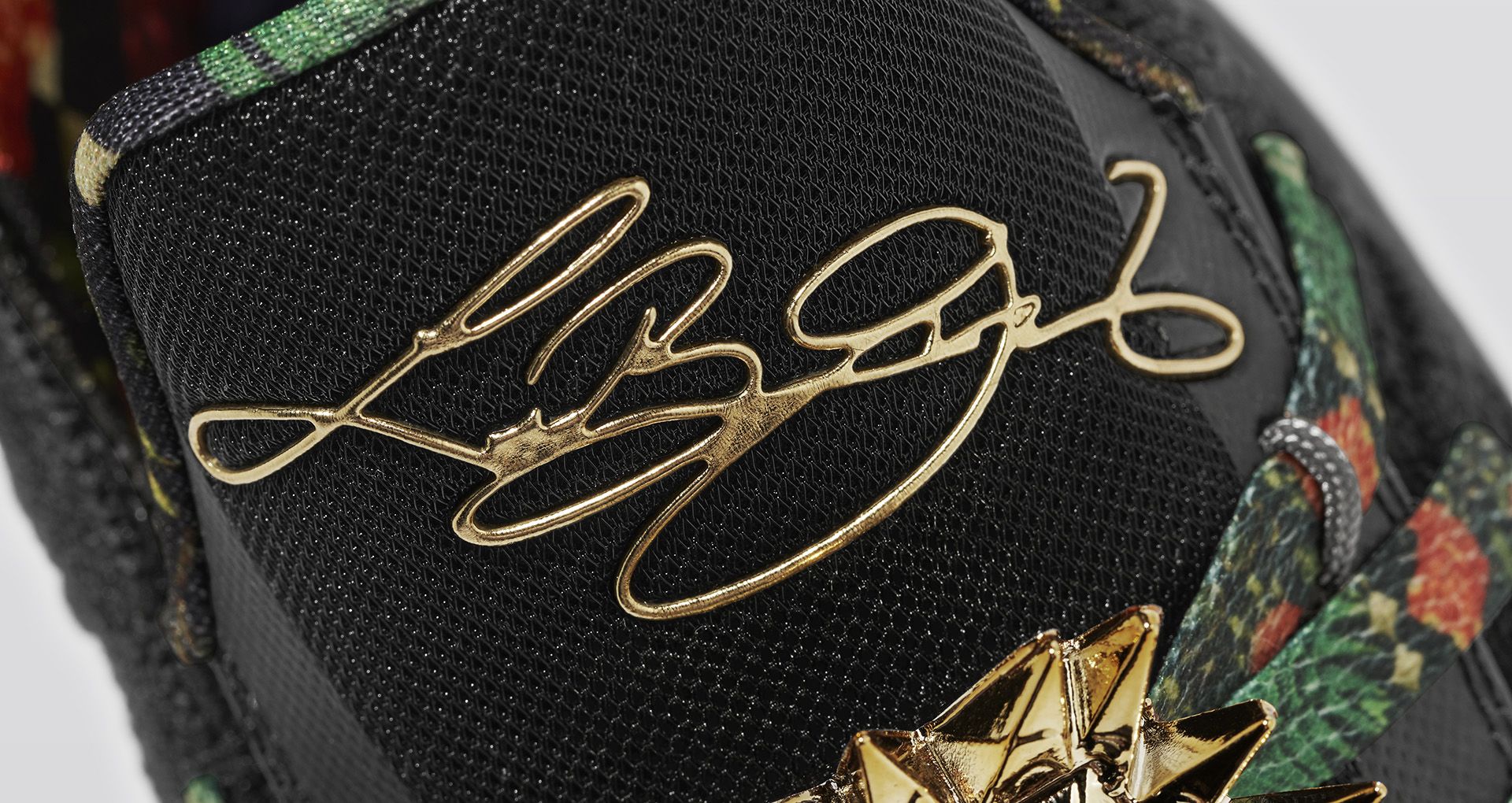 nike lebron 16 king's throne