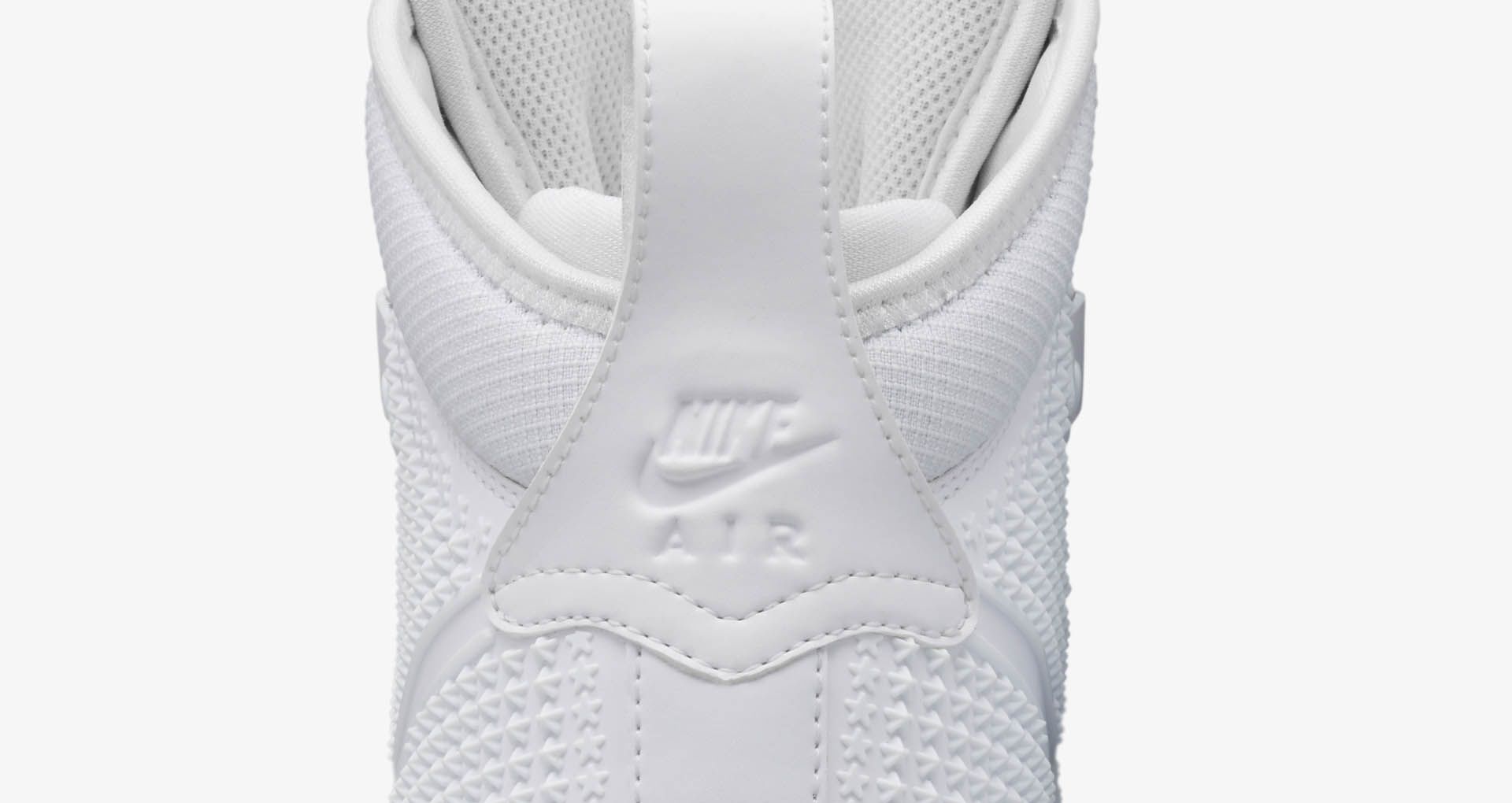 Nike Lunar Force 1 Sneakerboot 'White'. Nike SNKRS