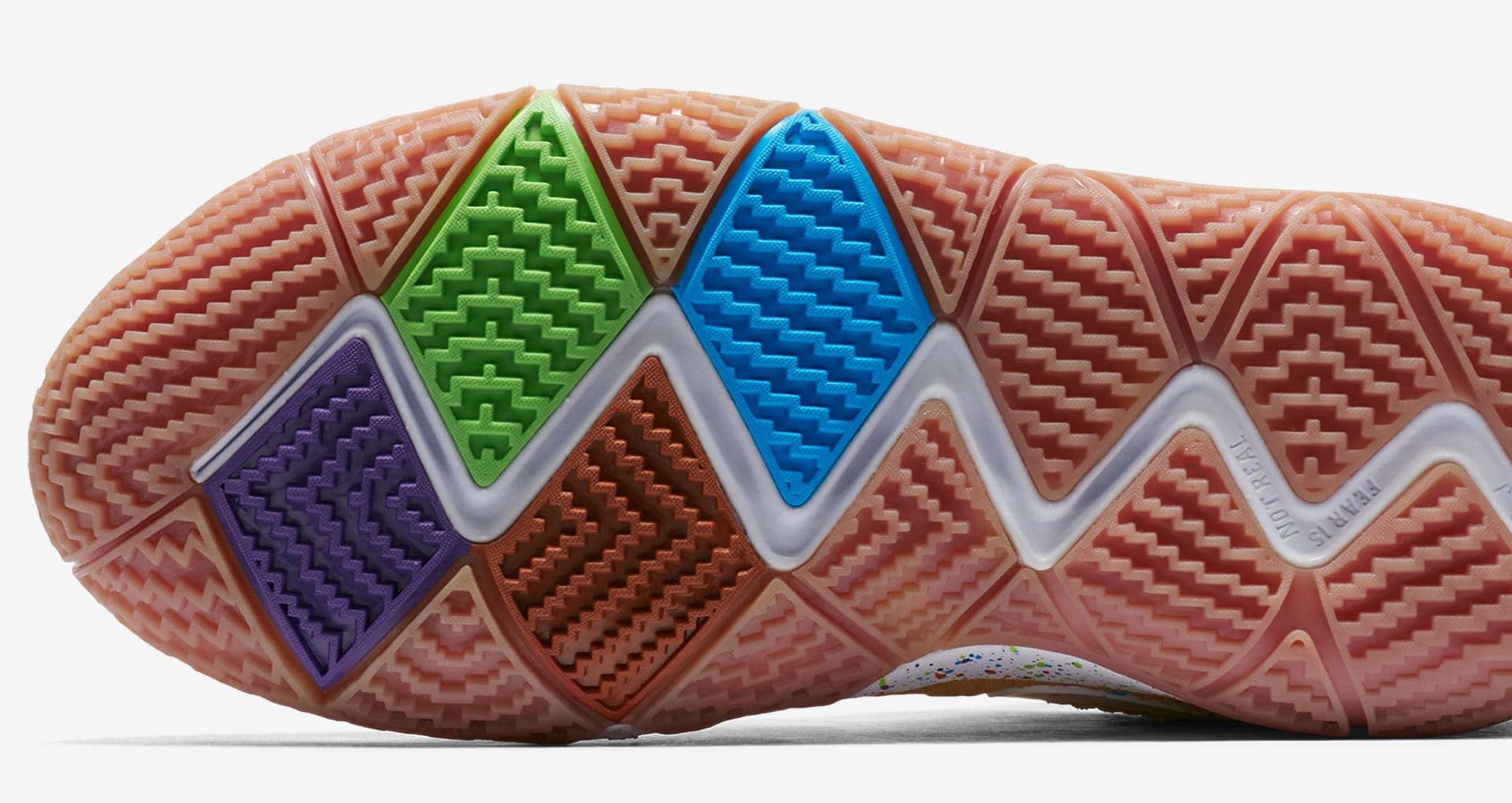 kids kyrie 4