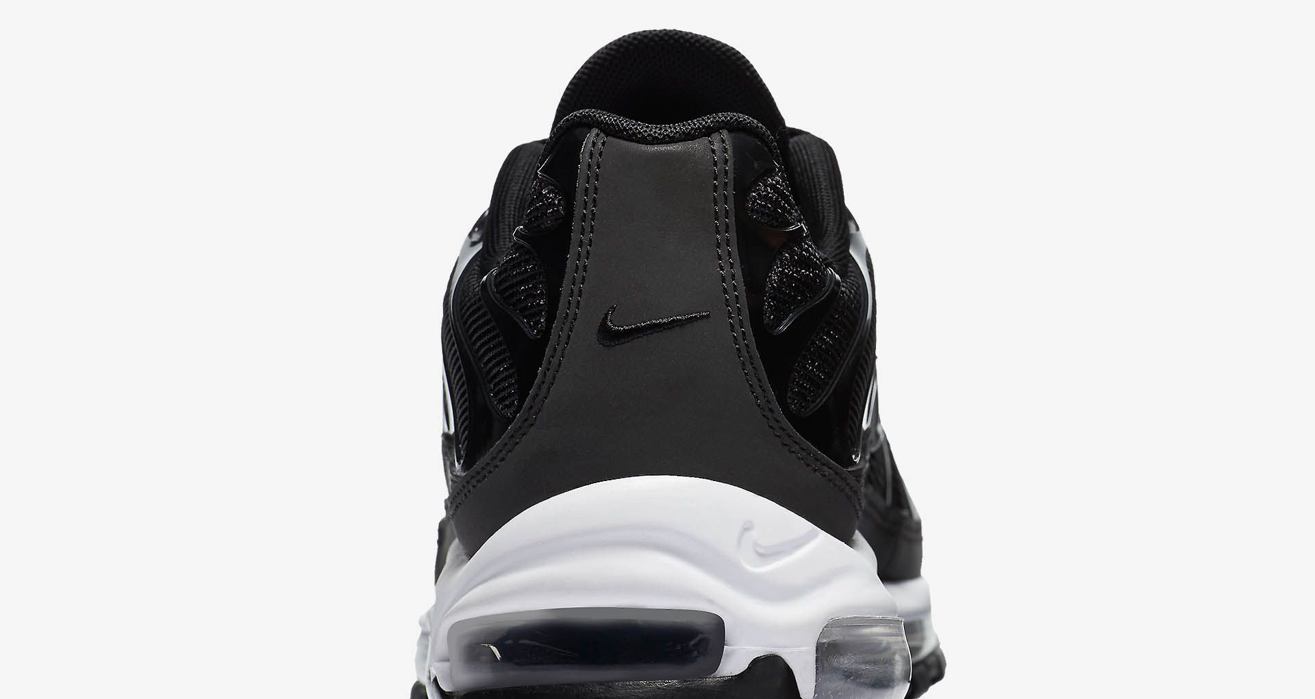 air max black on black