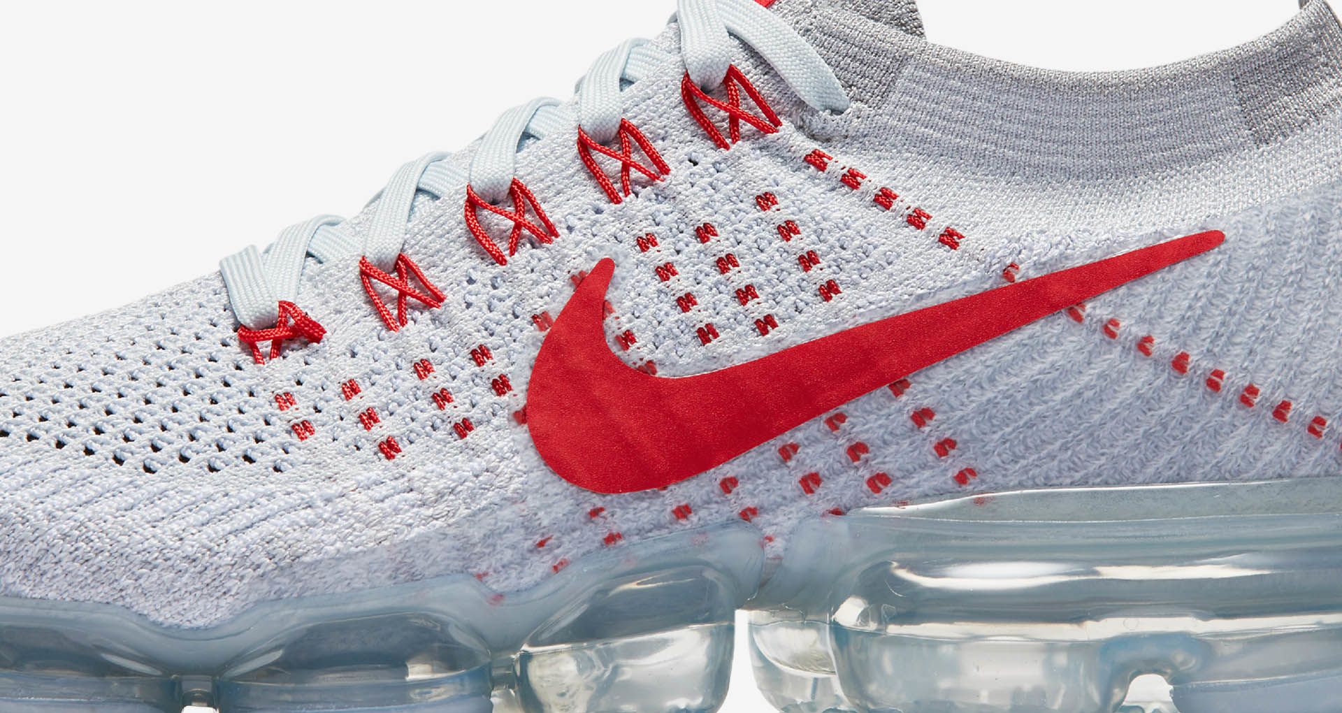 nike vapormax women's black and red