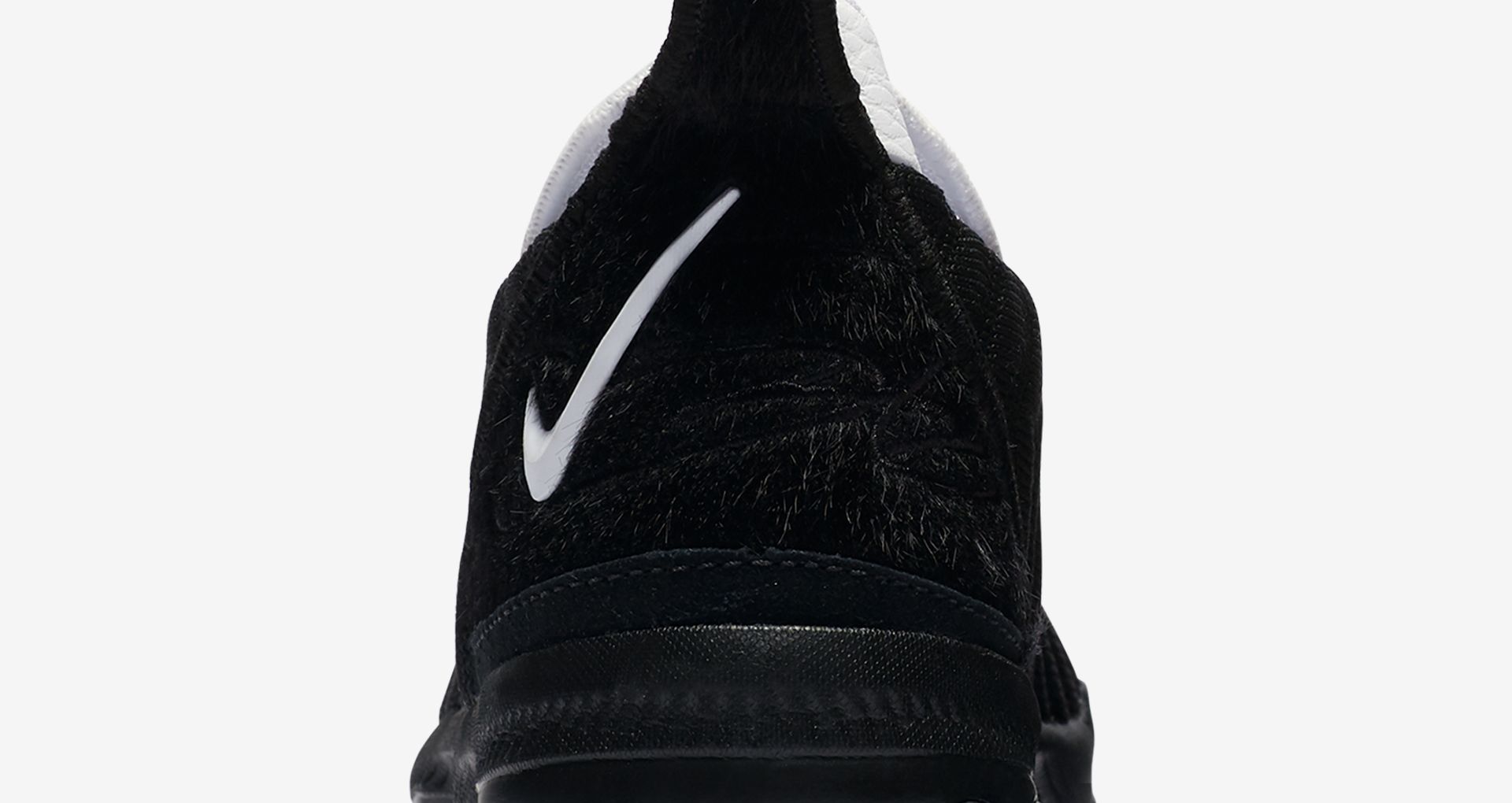 little kids lebron 16