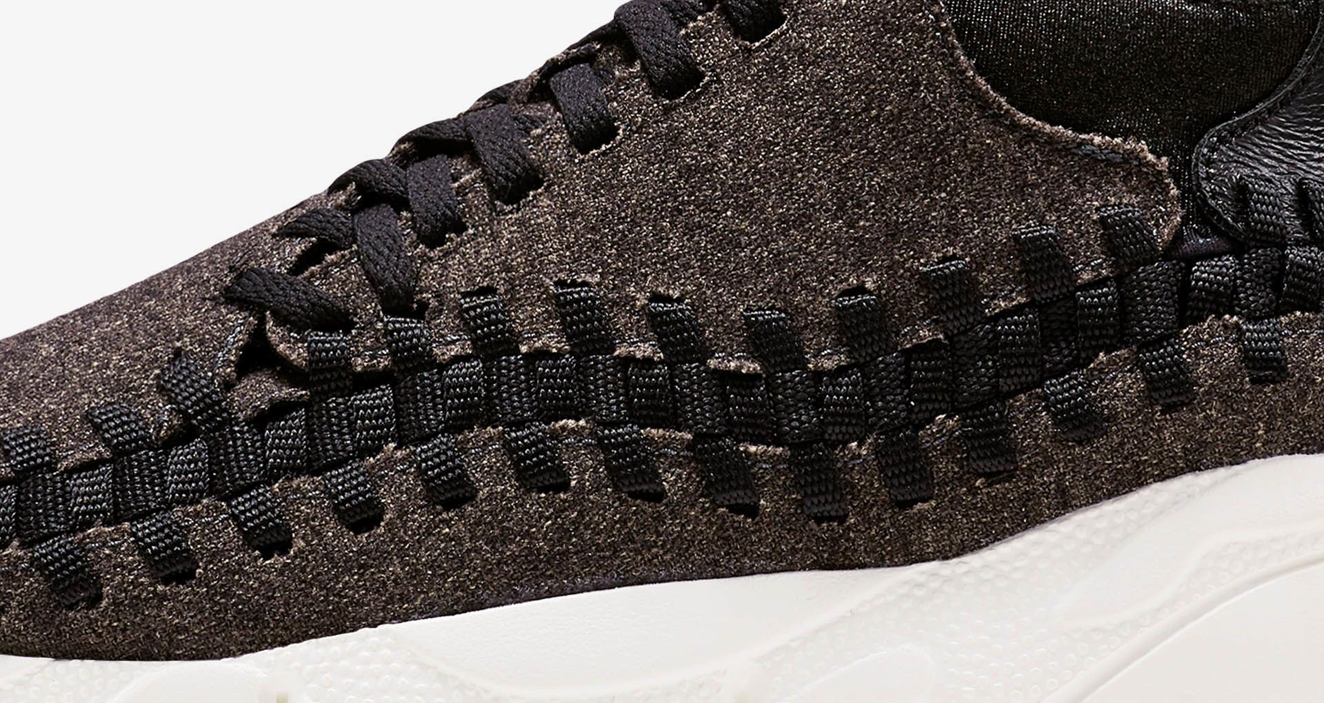 footscape woven chukka
