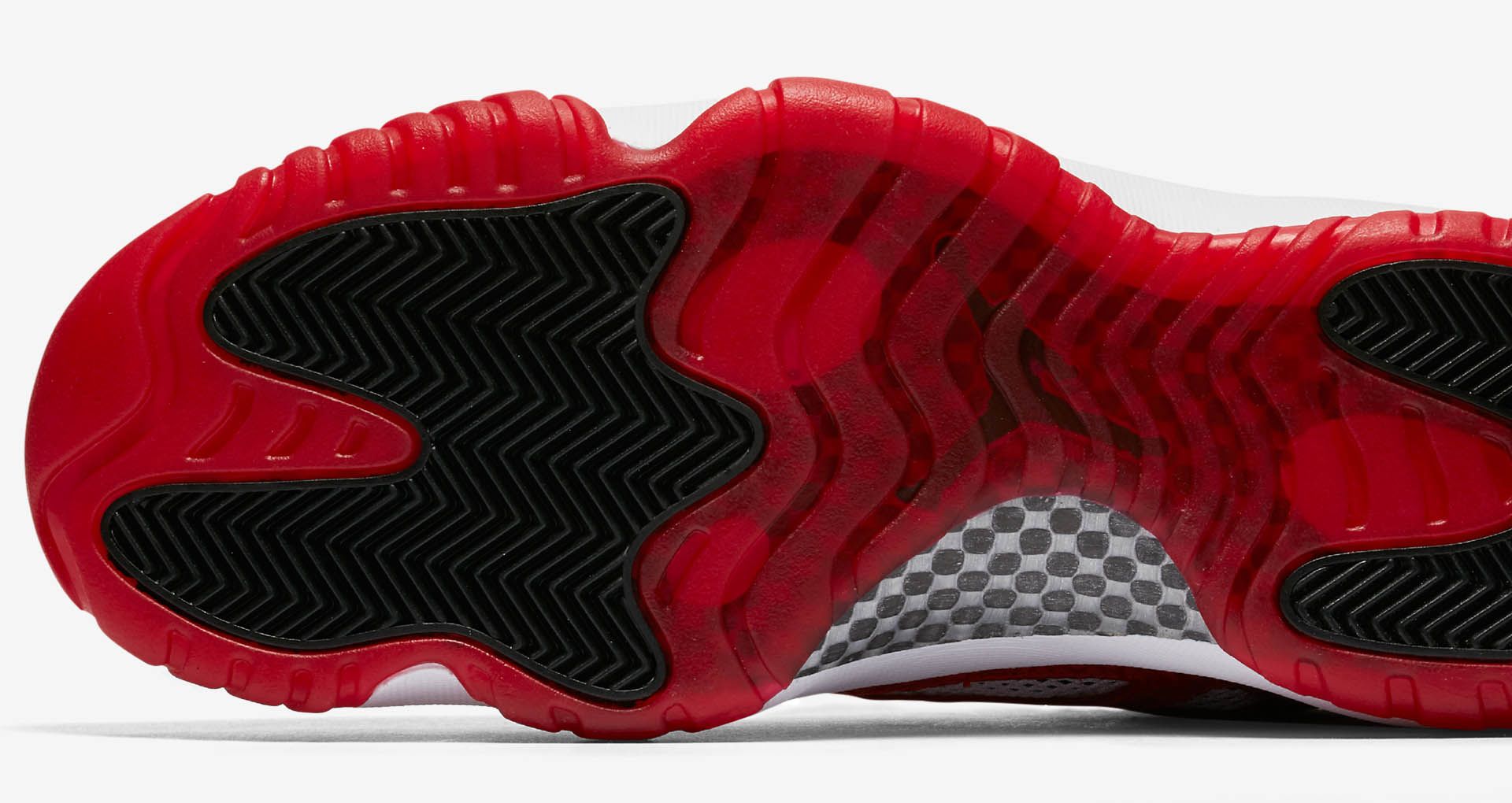 jordan 11 retro low ie white gym red