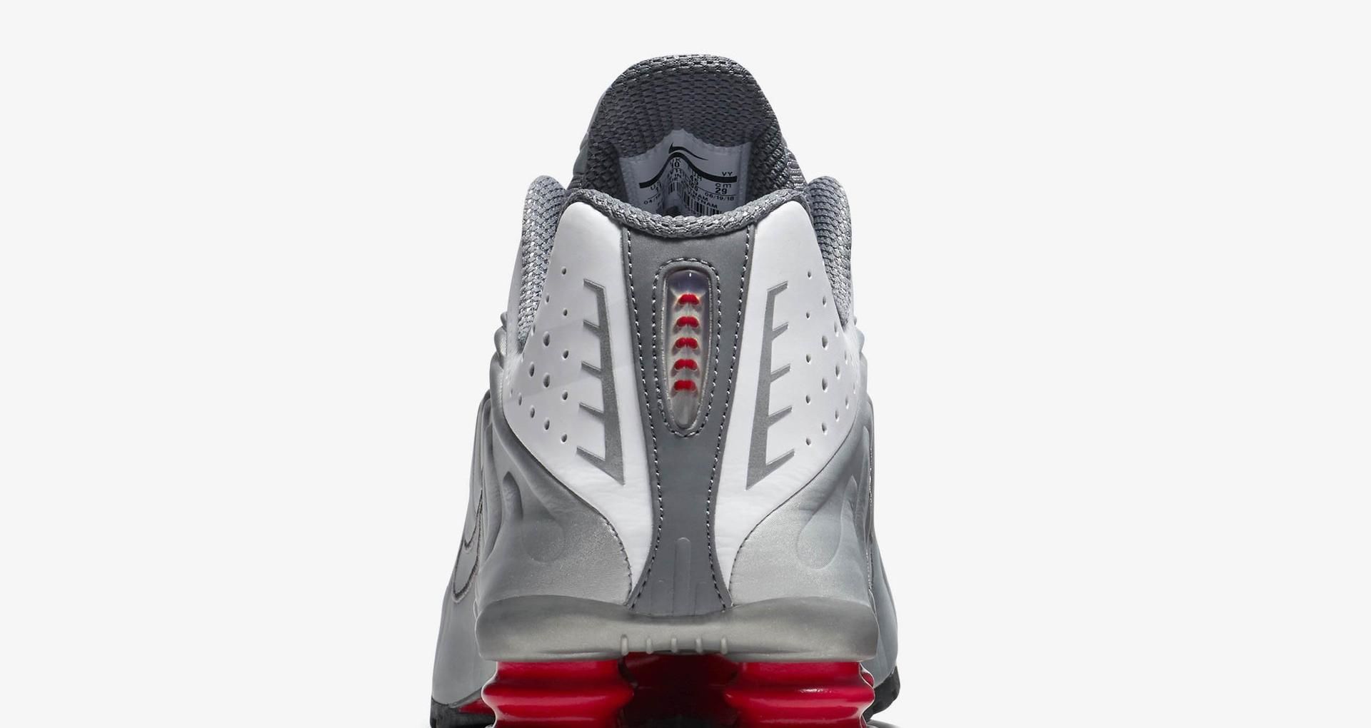 nike shox r4 white red