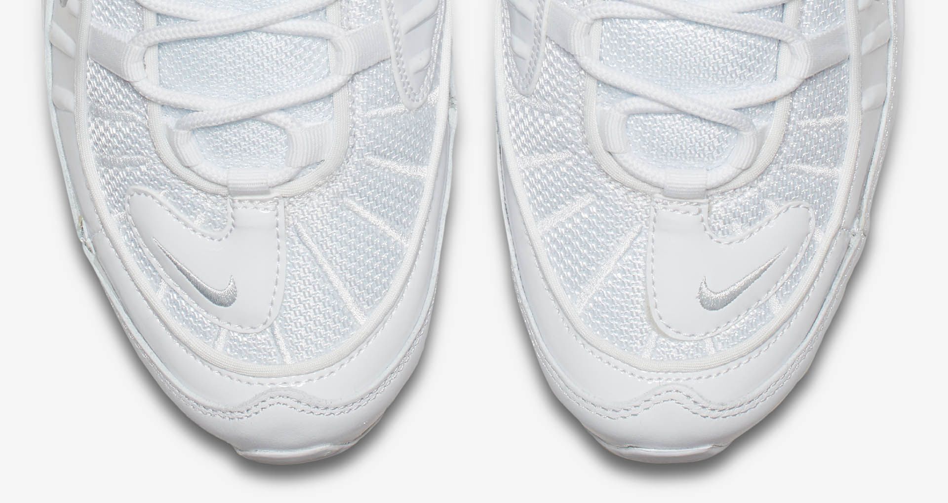 am98 triple white