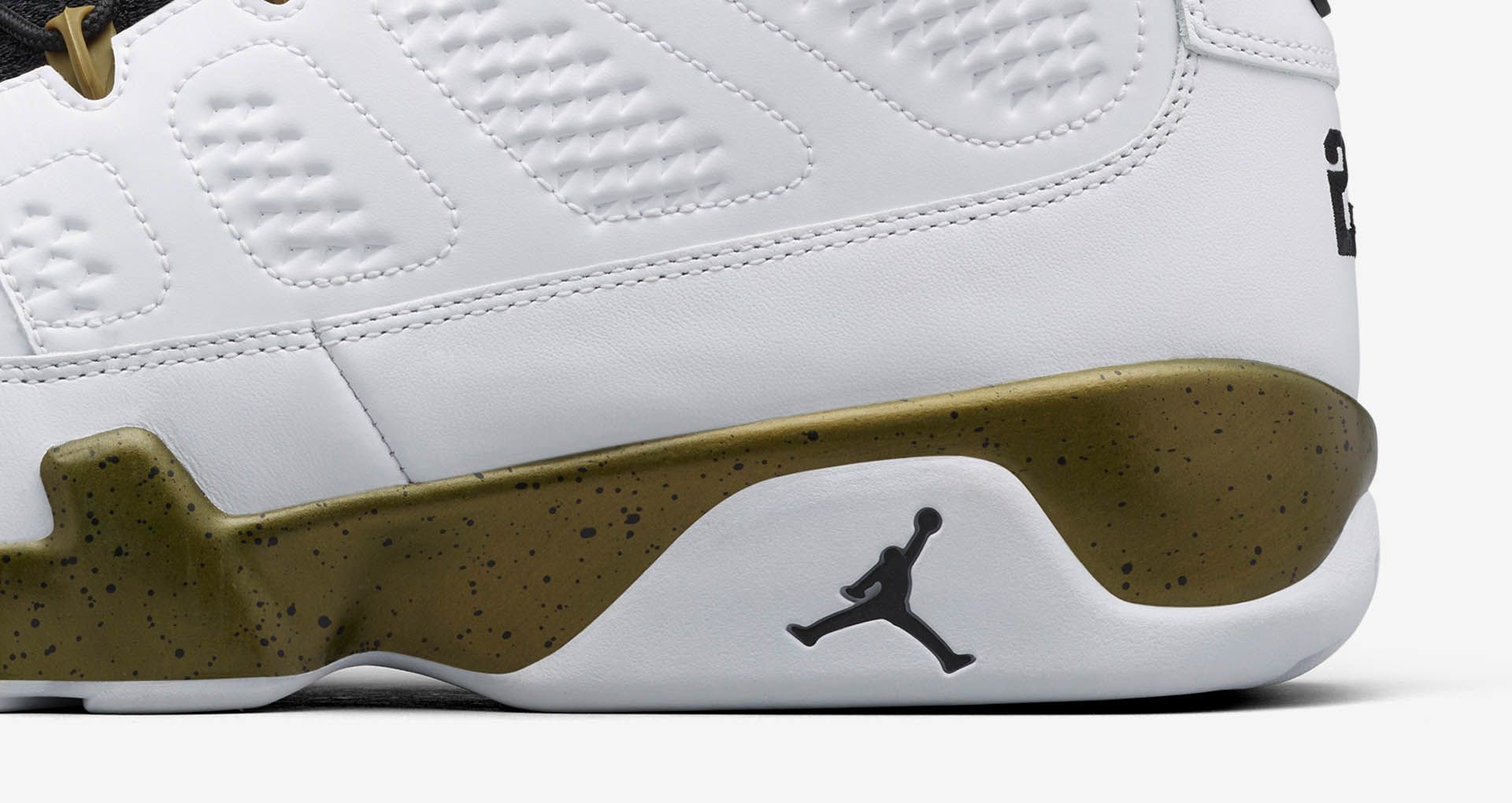 jordan 9 retro statue