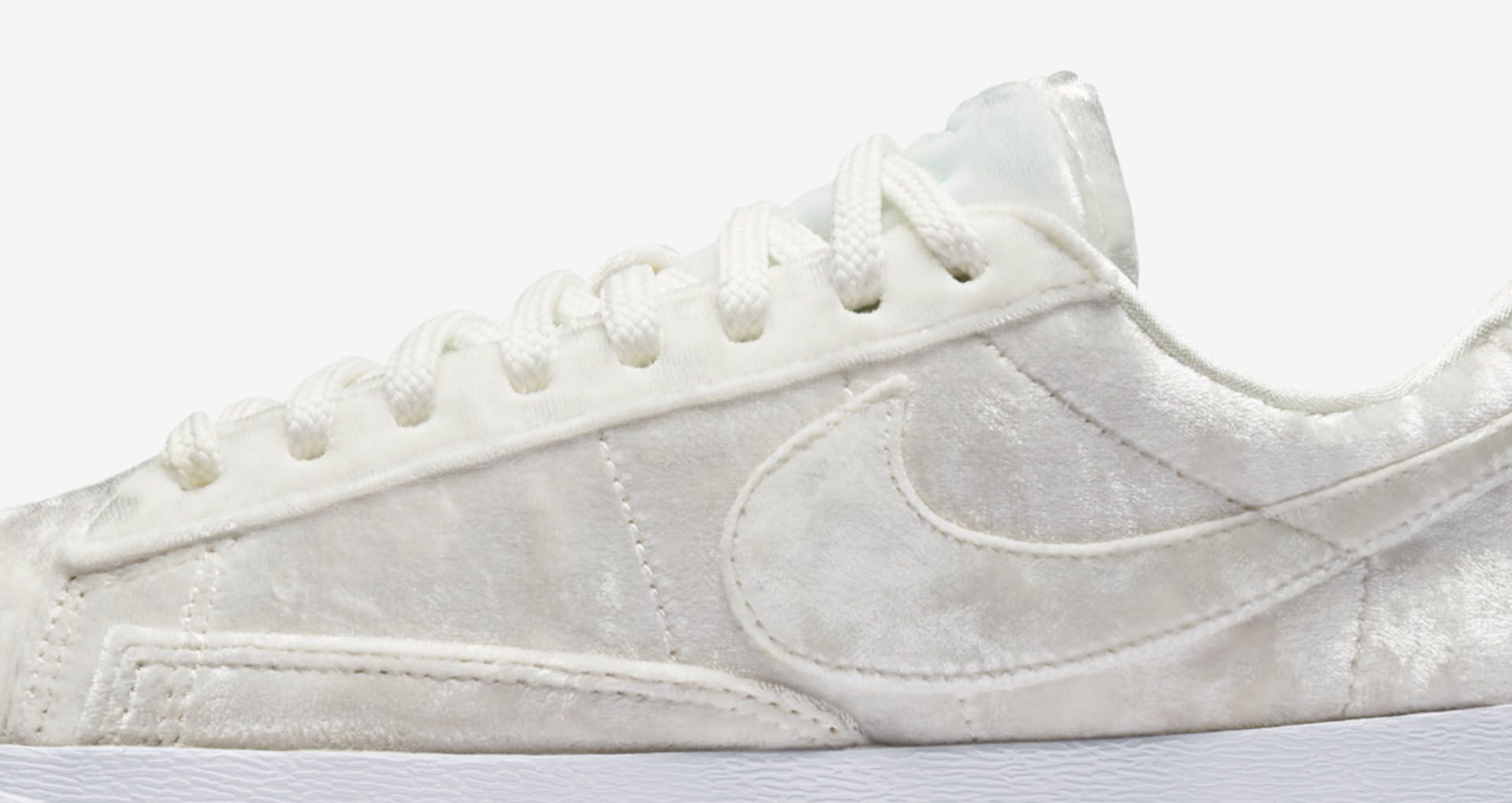 nike women's blazer low lx