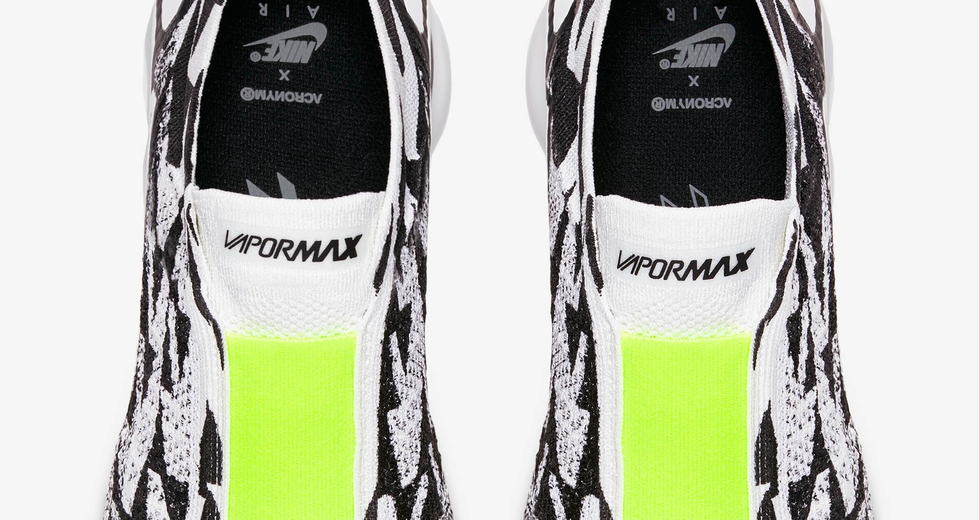nike air vapormax moc 2 acronym light bone