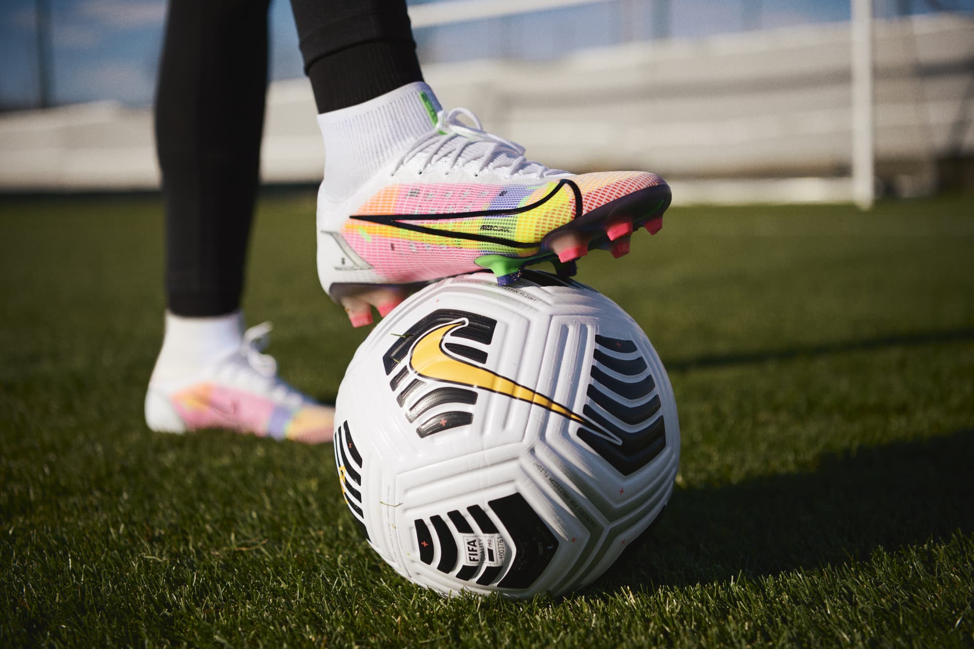Schuine streep Antecedent protest Welke maat voetbal heb ik nodig? | Nike Help