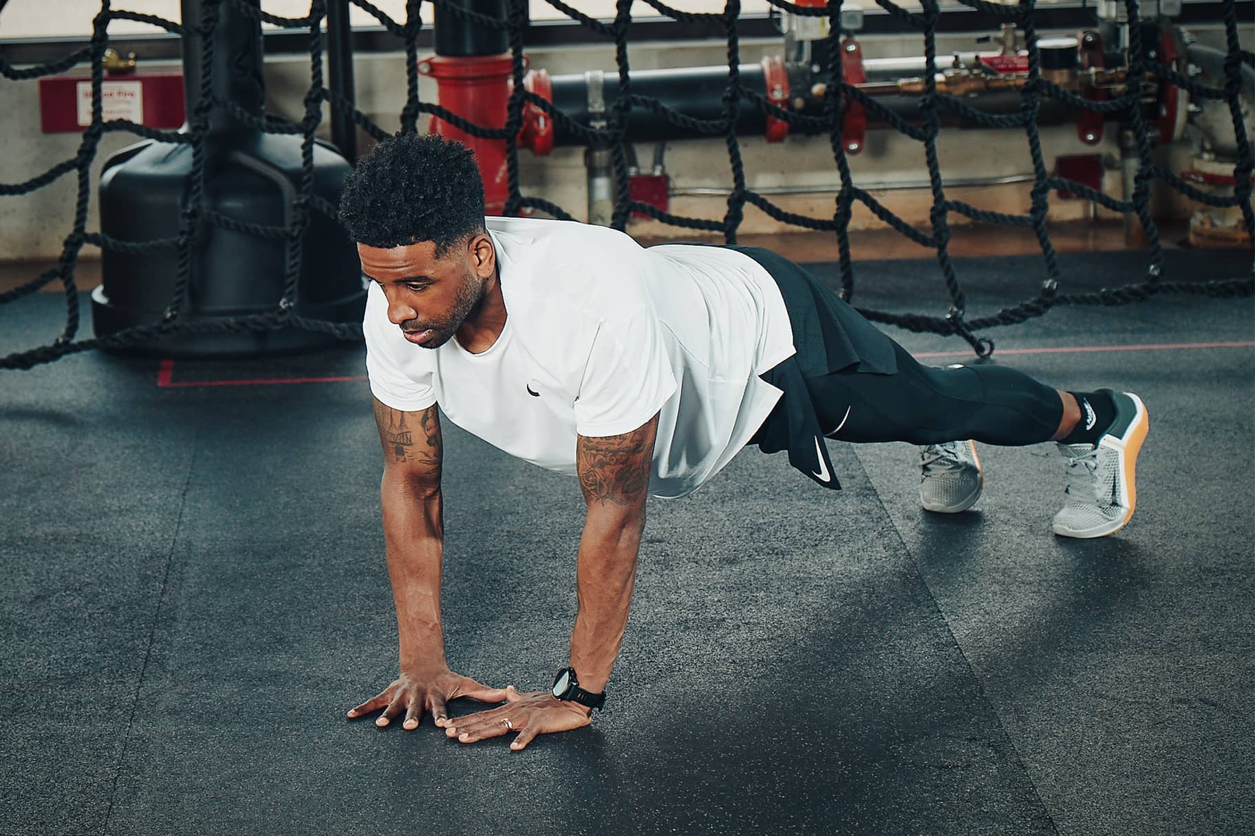 What Muscles Do Diamond Push-Ups Work—And How Do You Do Them? 