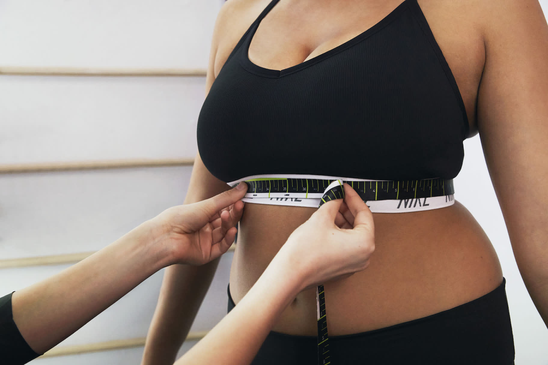 So findest du die richtige Größe für deinen Nike Sport-BH