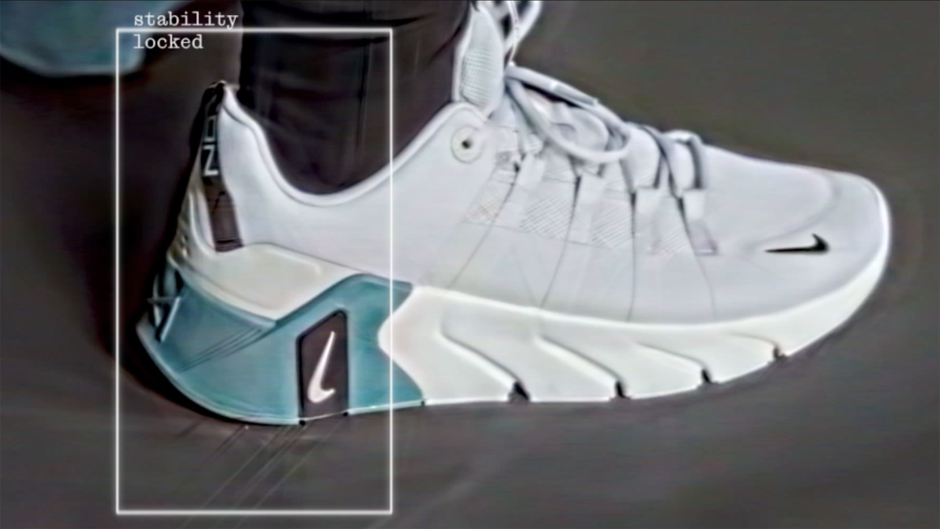 Nikeのおすすめトレーニングシューズ:ウェイトリフティング、クロストレーニング、カーディオトレーニングに最適なジム用シューズの選び方