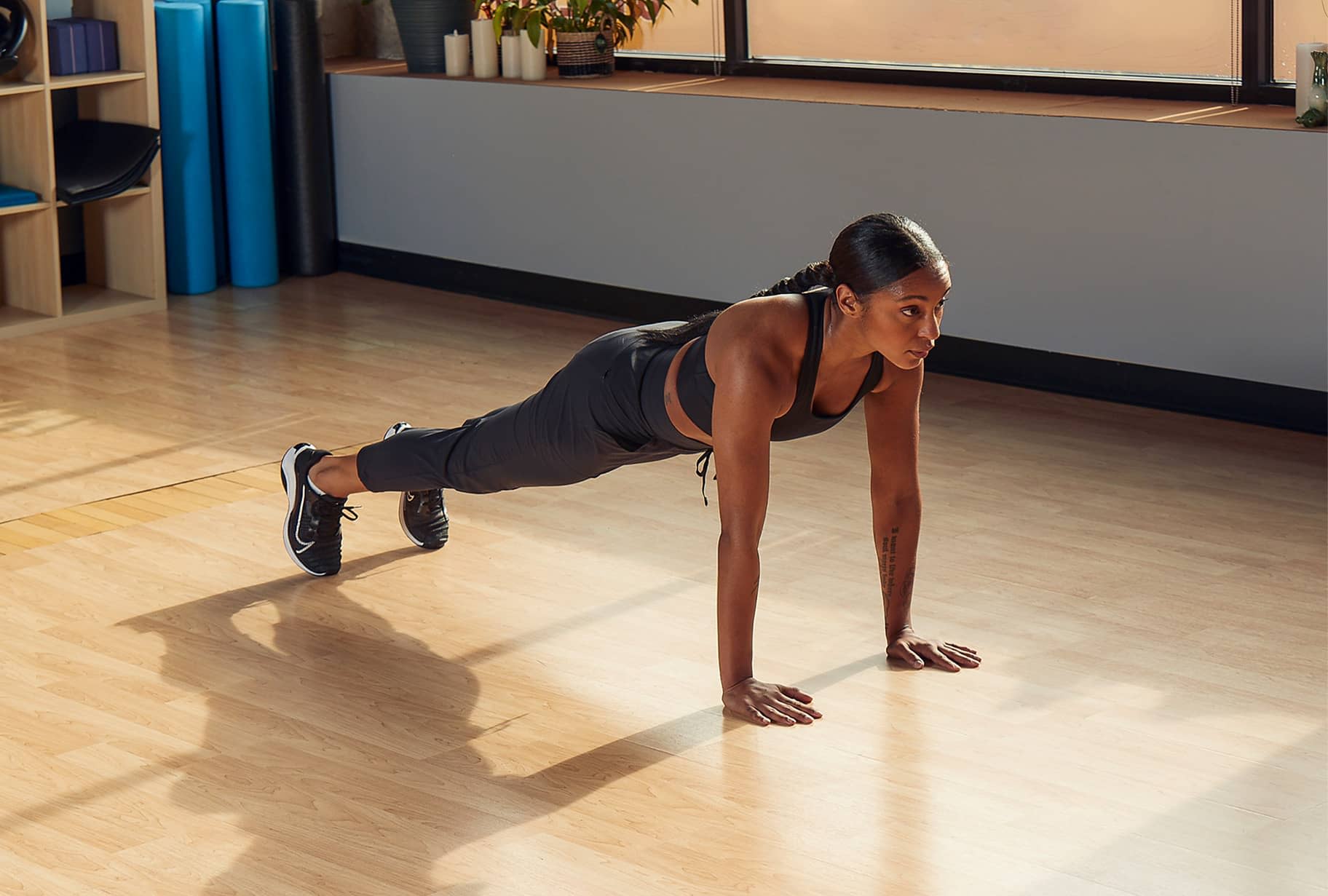 Diese Muskeln trainierst du mit Planks