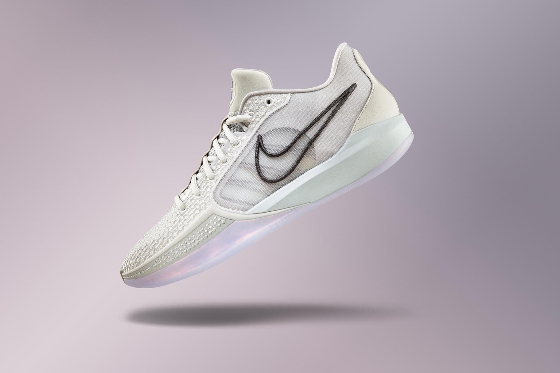 Nikeがサブリナ・イオネスクとのコラボレーションから生まれた新しいアパレルコレクションとフットウェアを発表