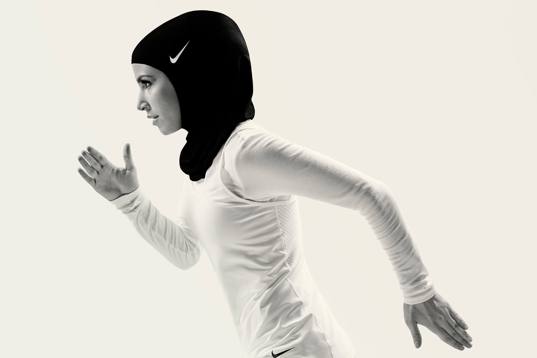 Hijabs. Nike BE