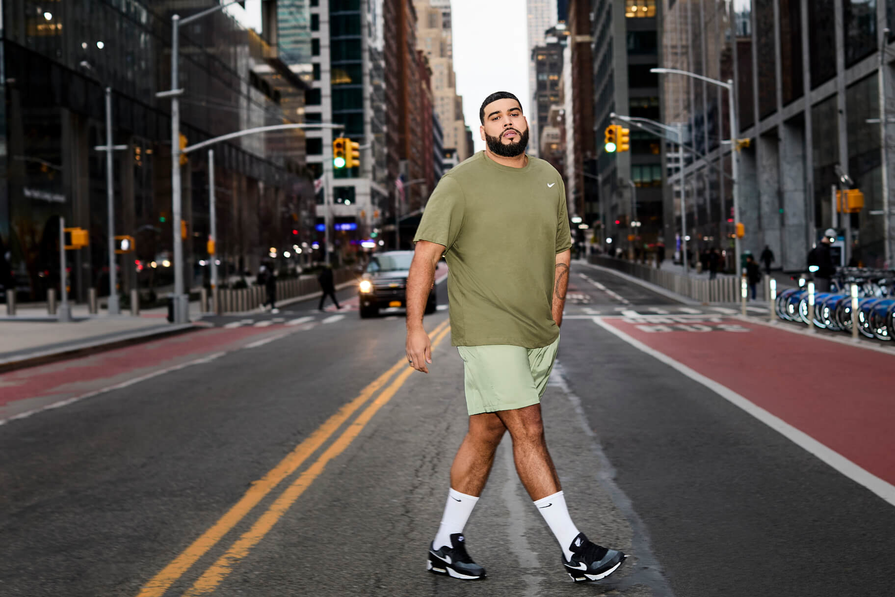 Los mejores pantalones cortos Nike para hombre disponibles en tallas grandes y para personas altas