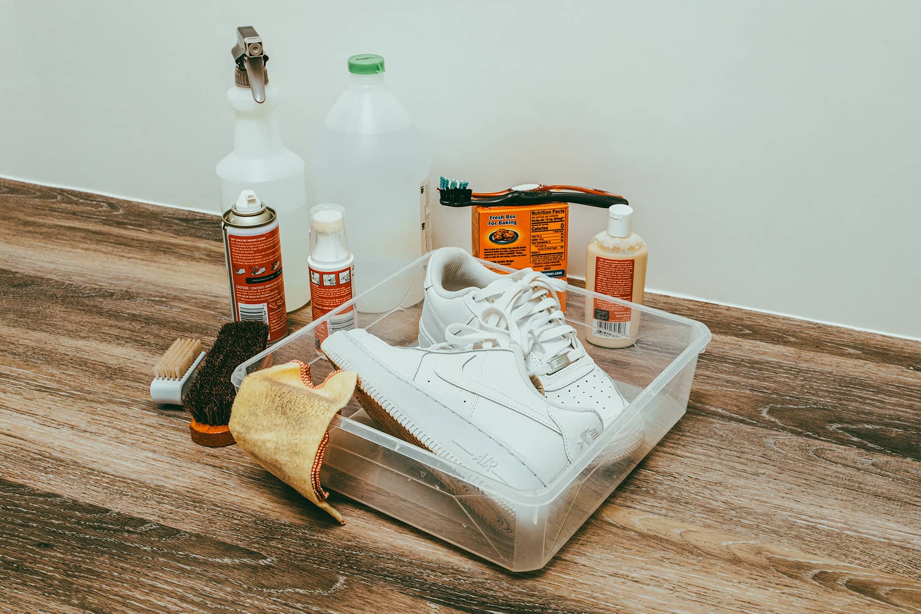 How to Clean Air Force 1s