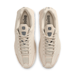 【NIKE公式】ショックス R4 'Natural and Metallic Silver' (IO4544-100) 発売日